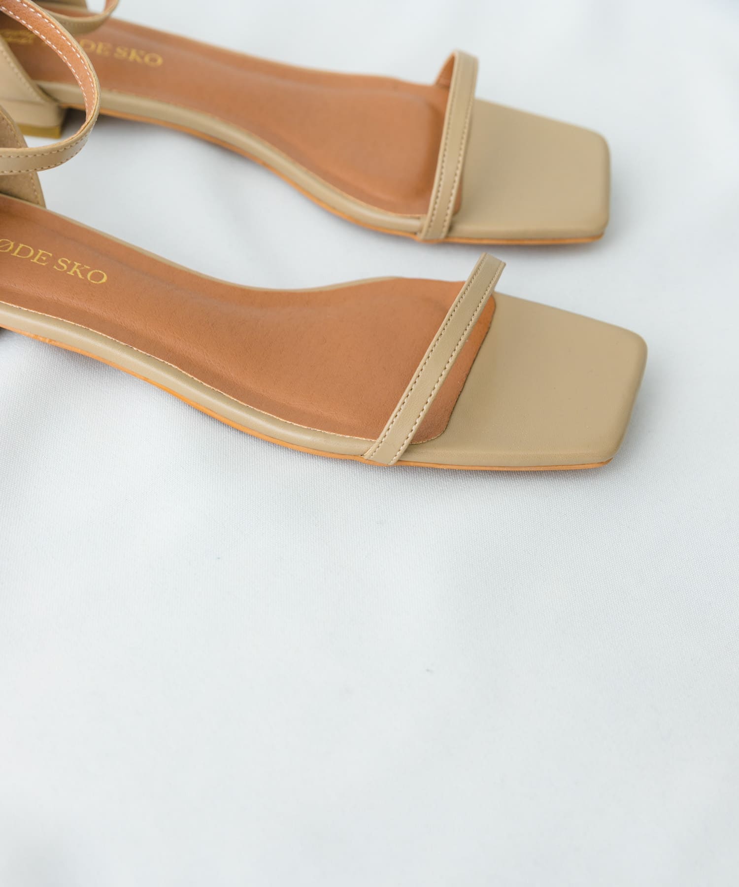 アンクルストラップサンダル LIGHT GRAY 37