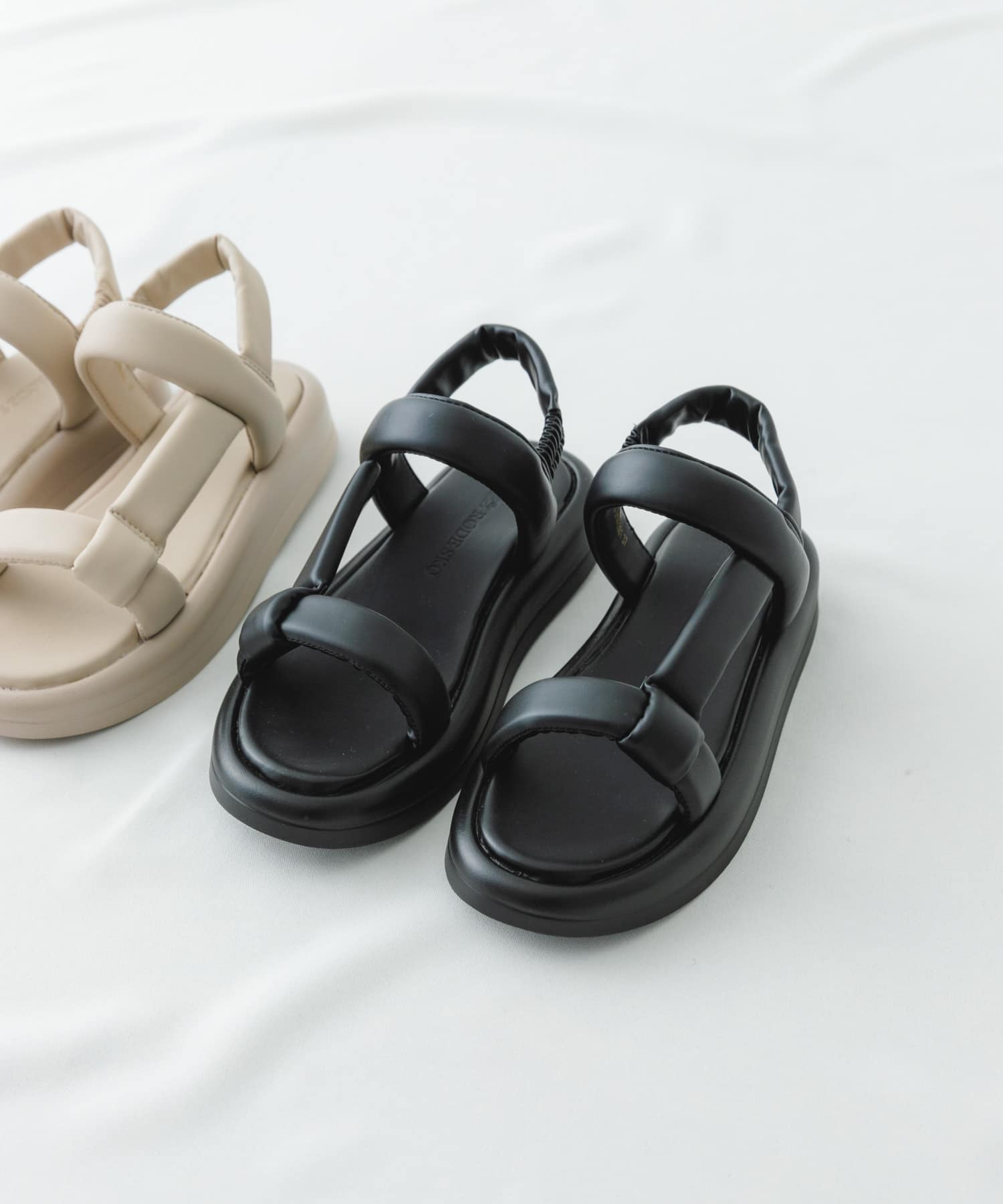 ストラップパフサンダル BLACK 38
