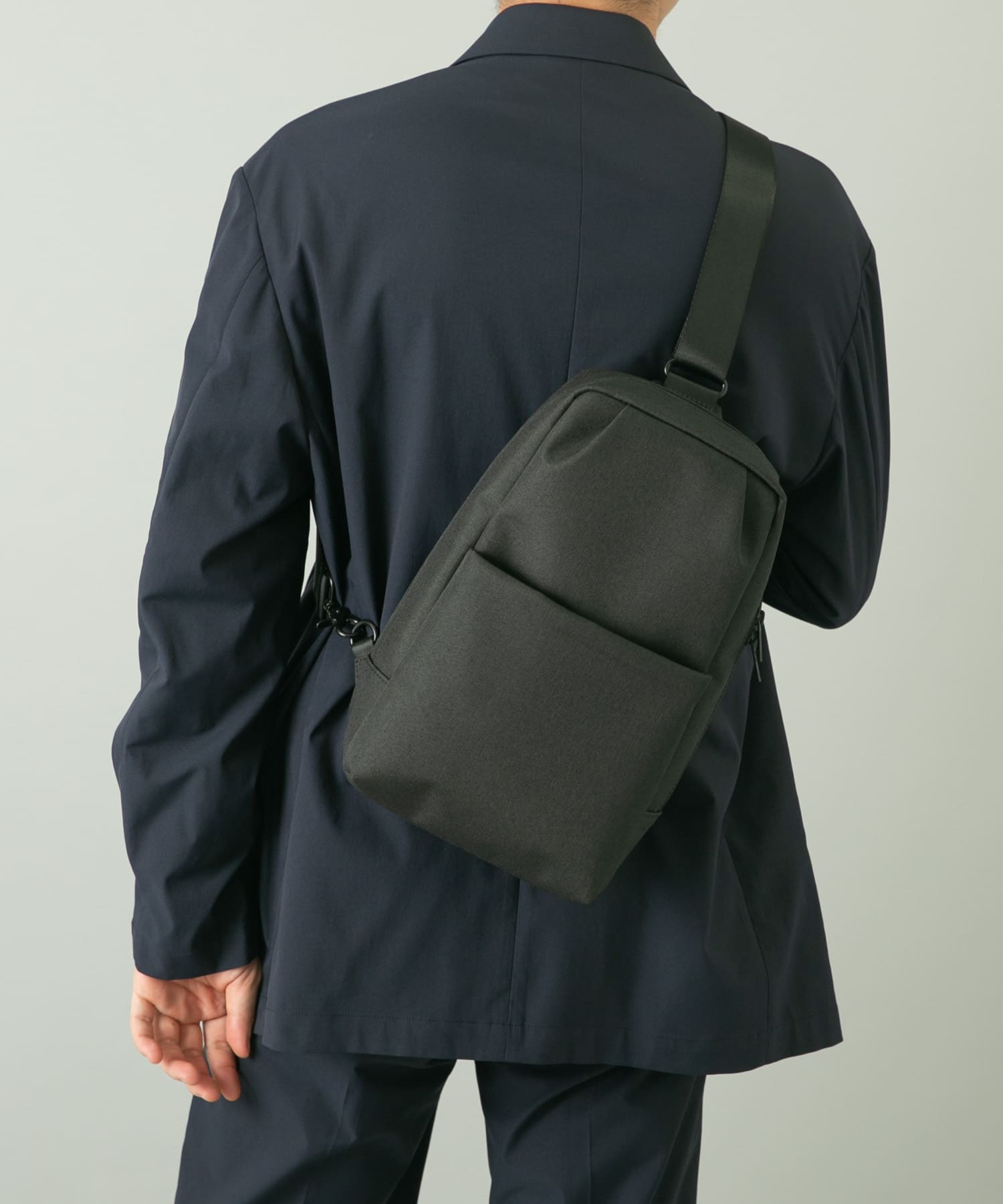 撥水タックスクエアボディバッグ BLACK one