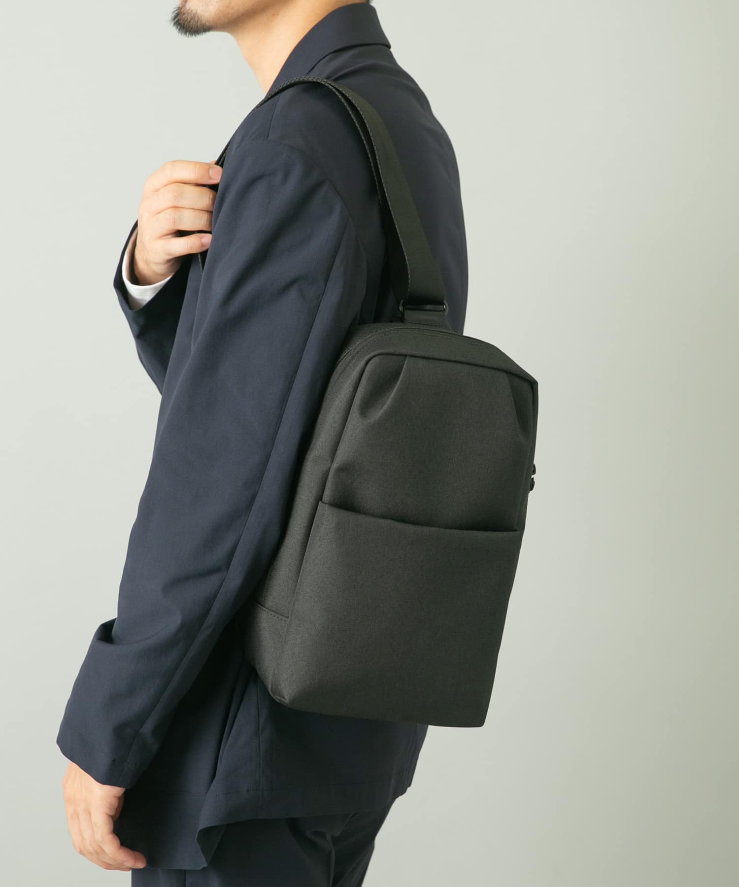 撥水タックスクエアボディバッグ BLACK one