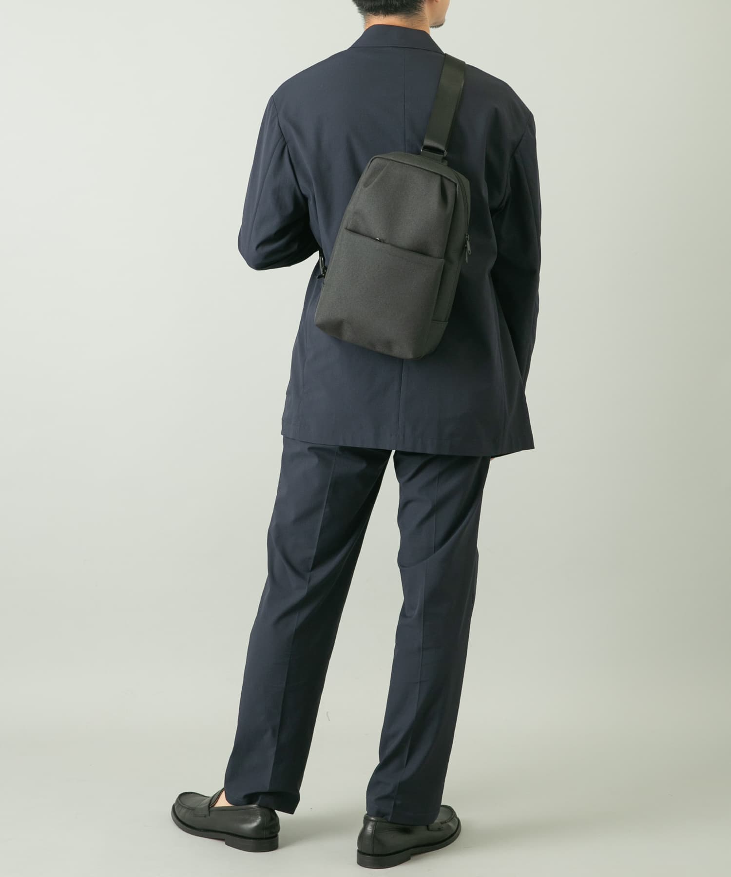 撥水タックスクエアボディバッグ BLACK one