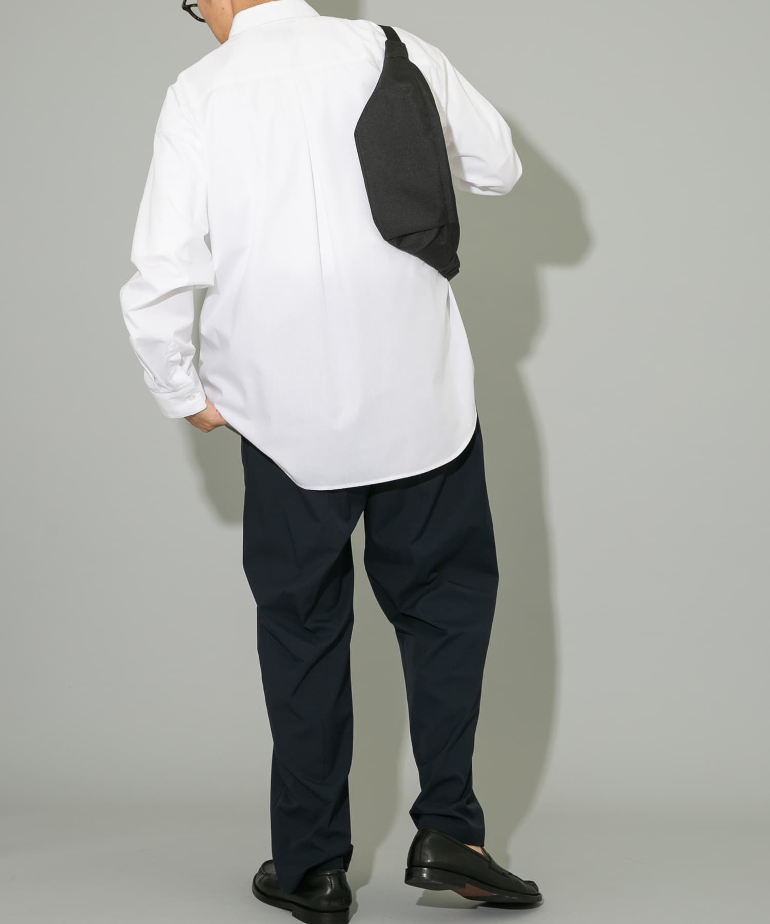 撥水タックボディバッグ BLACK one