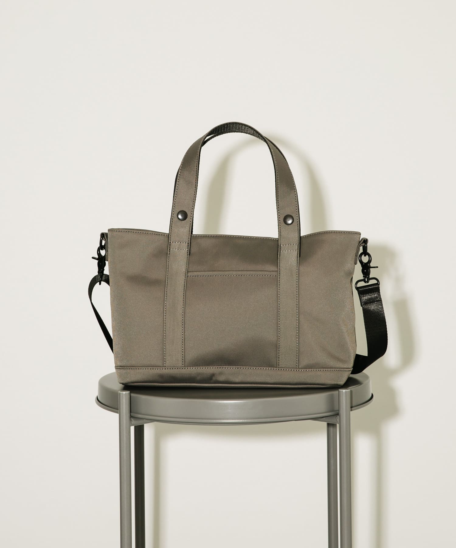 撥水2WAYミドルトートバッグ GRAY one