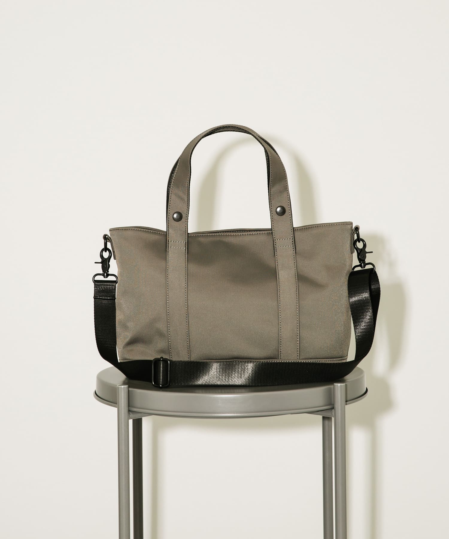 撥水2WAYミドルトートバッグ GRAY one