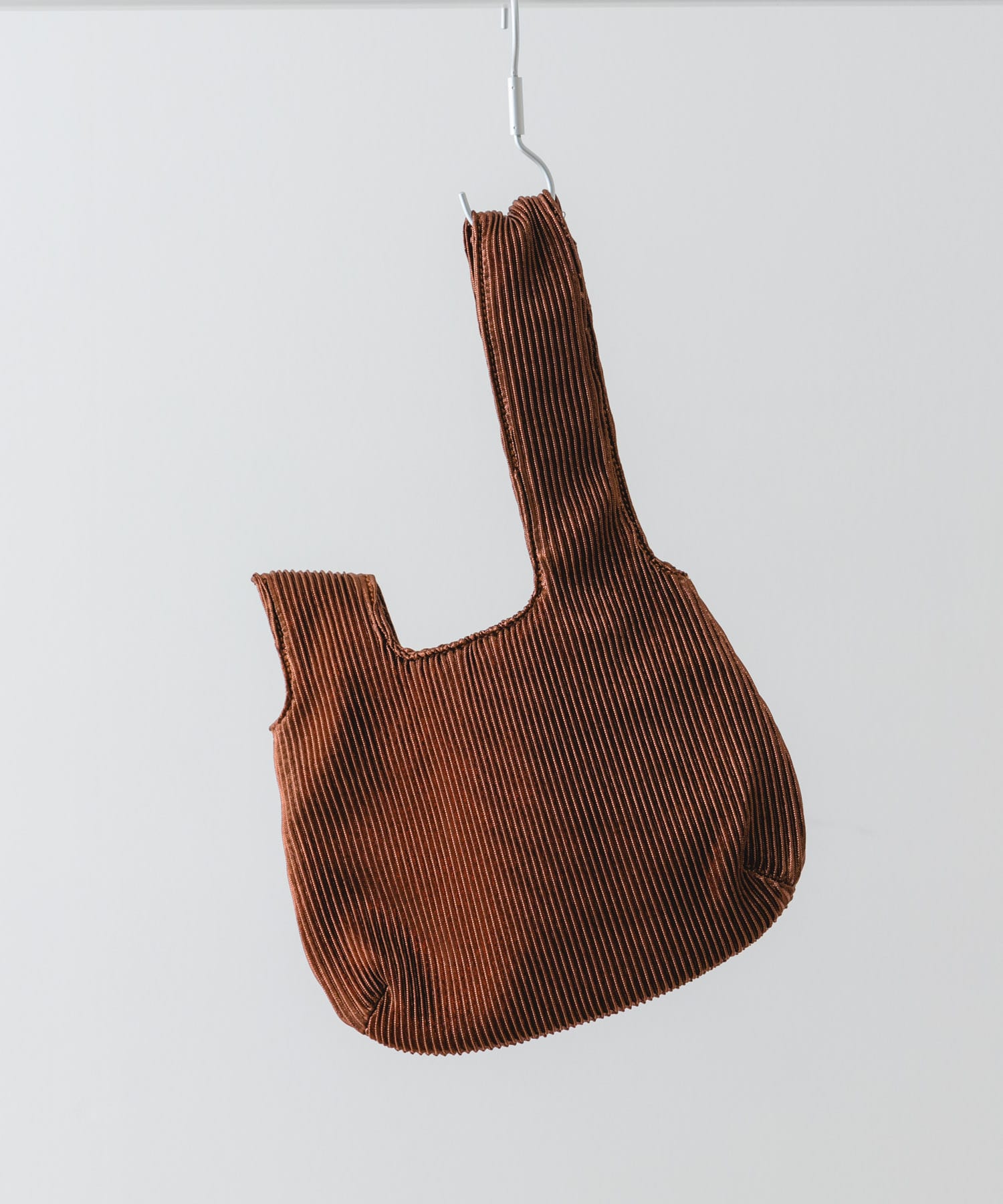 メタリックプリーツバッグ BROWN one