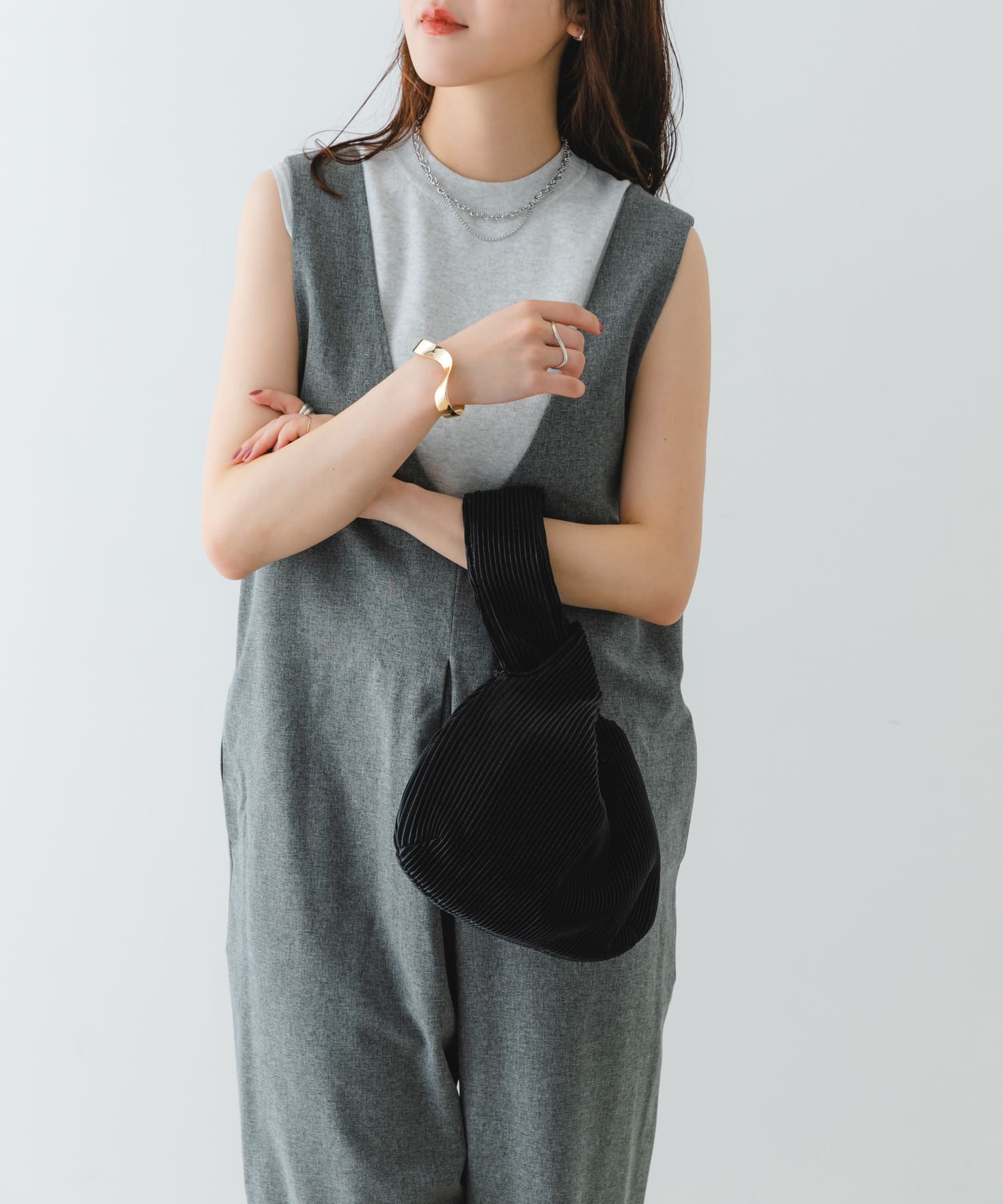 メタリックプリーツバッグ BLACK one