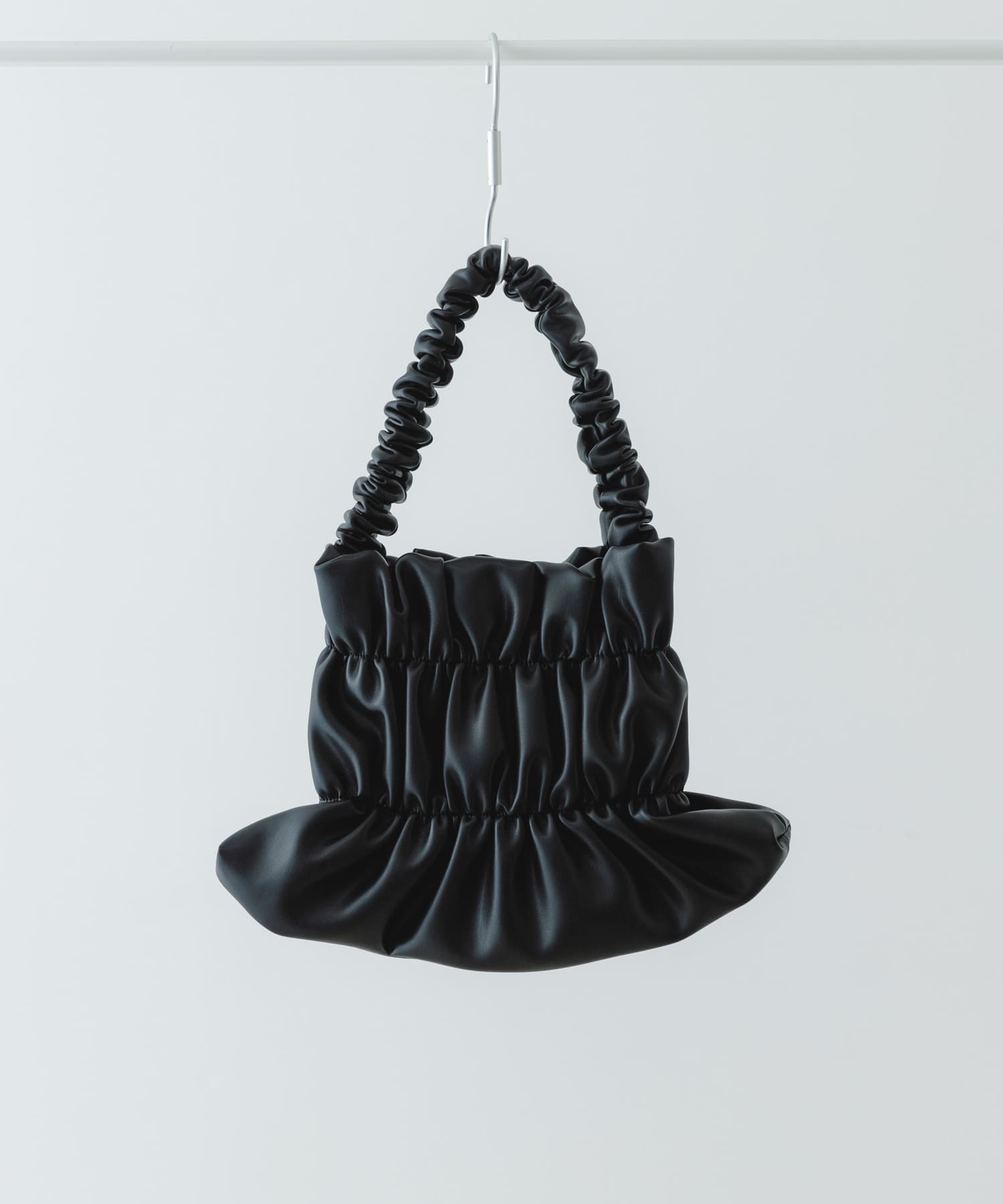 ダブルギャザーバッグ BLACK one