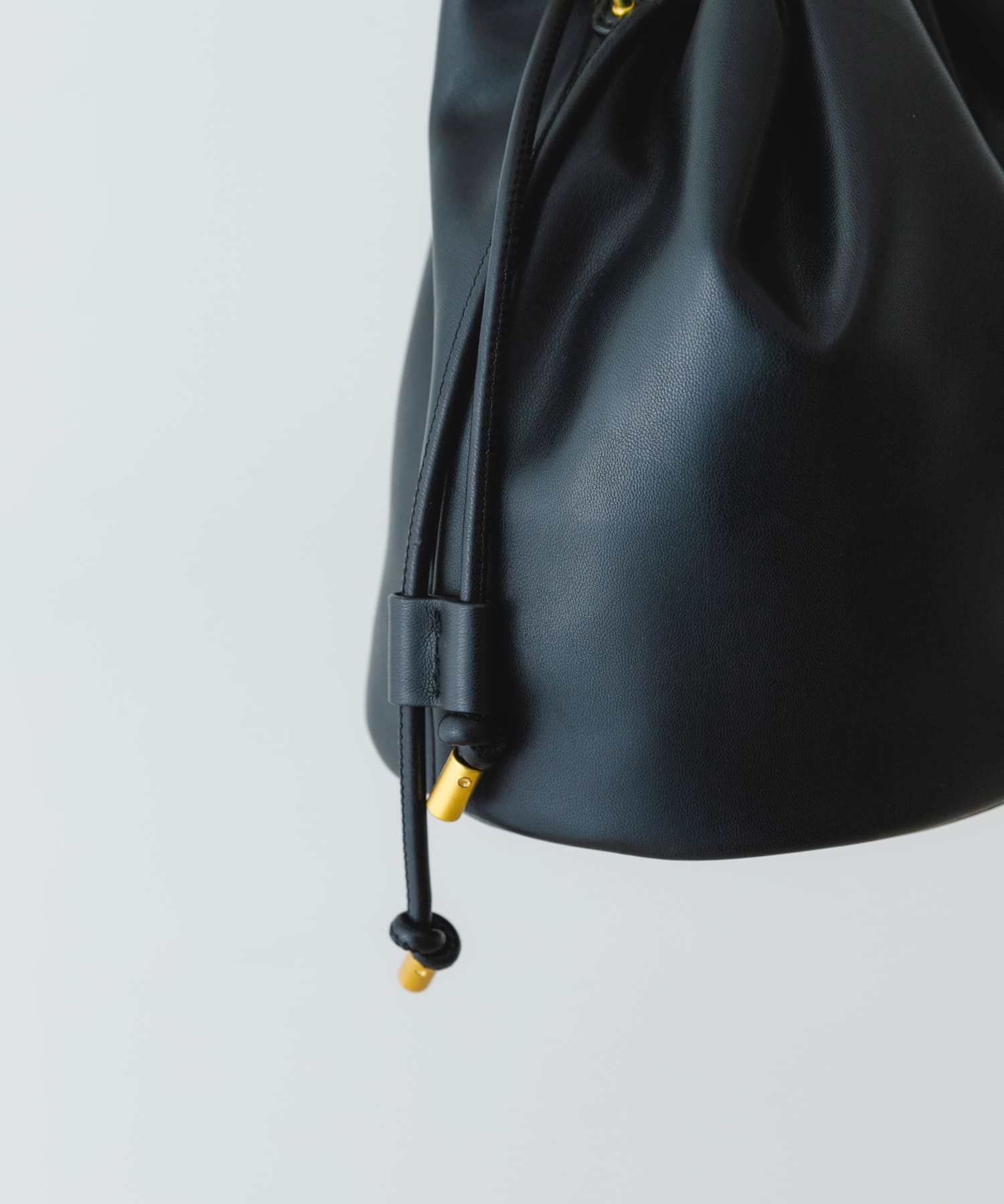 ビッグチェーンバッグ BLACK one