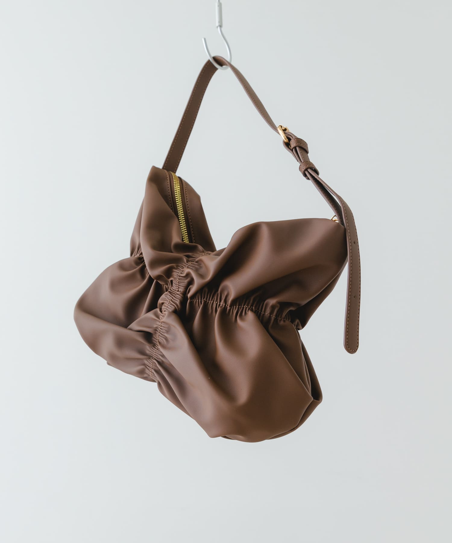 シャーリングワンハンドルバッグ CHOCO one