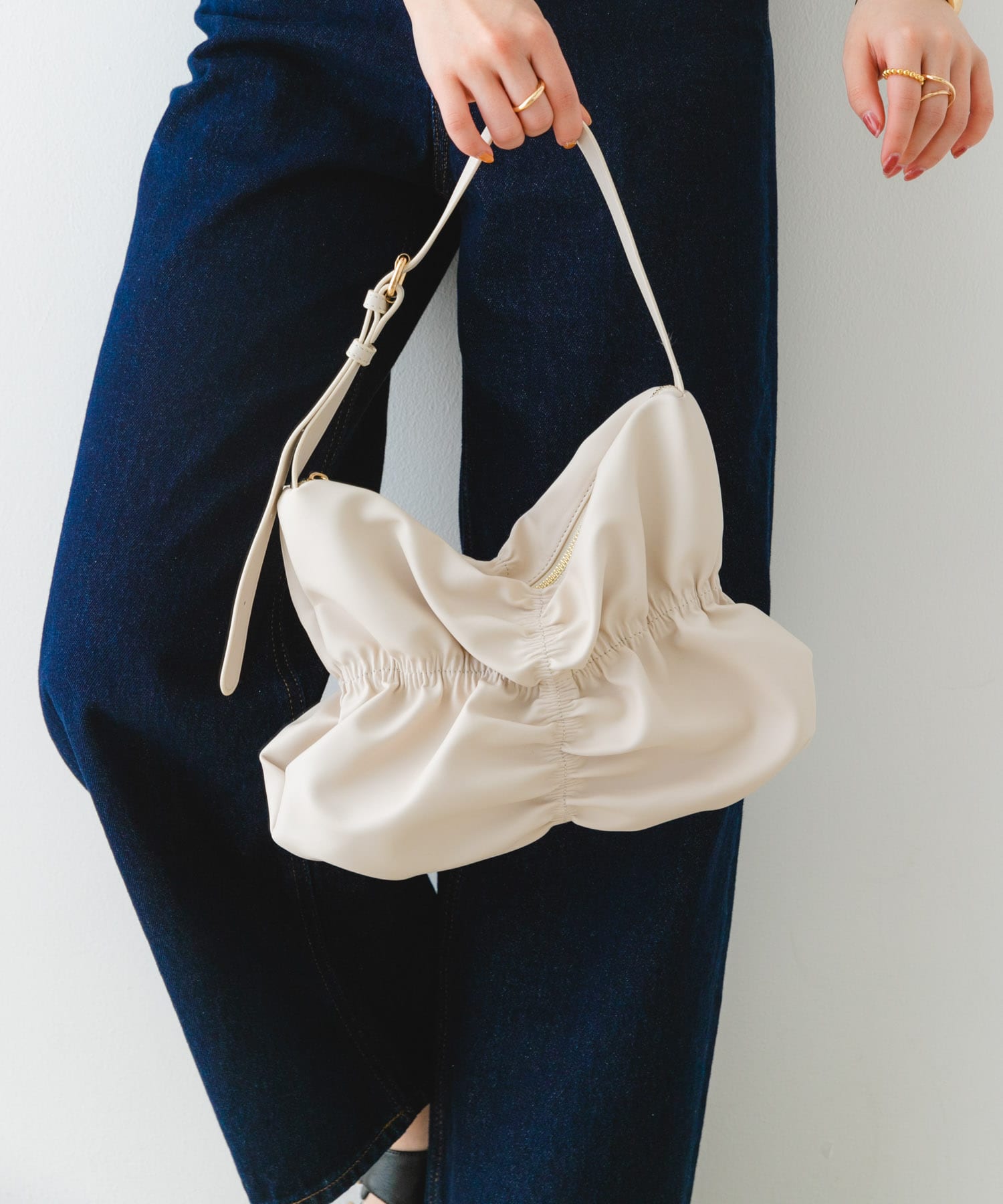 シャーリングワンハンドルバッグ OFF one