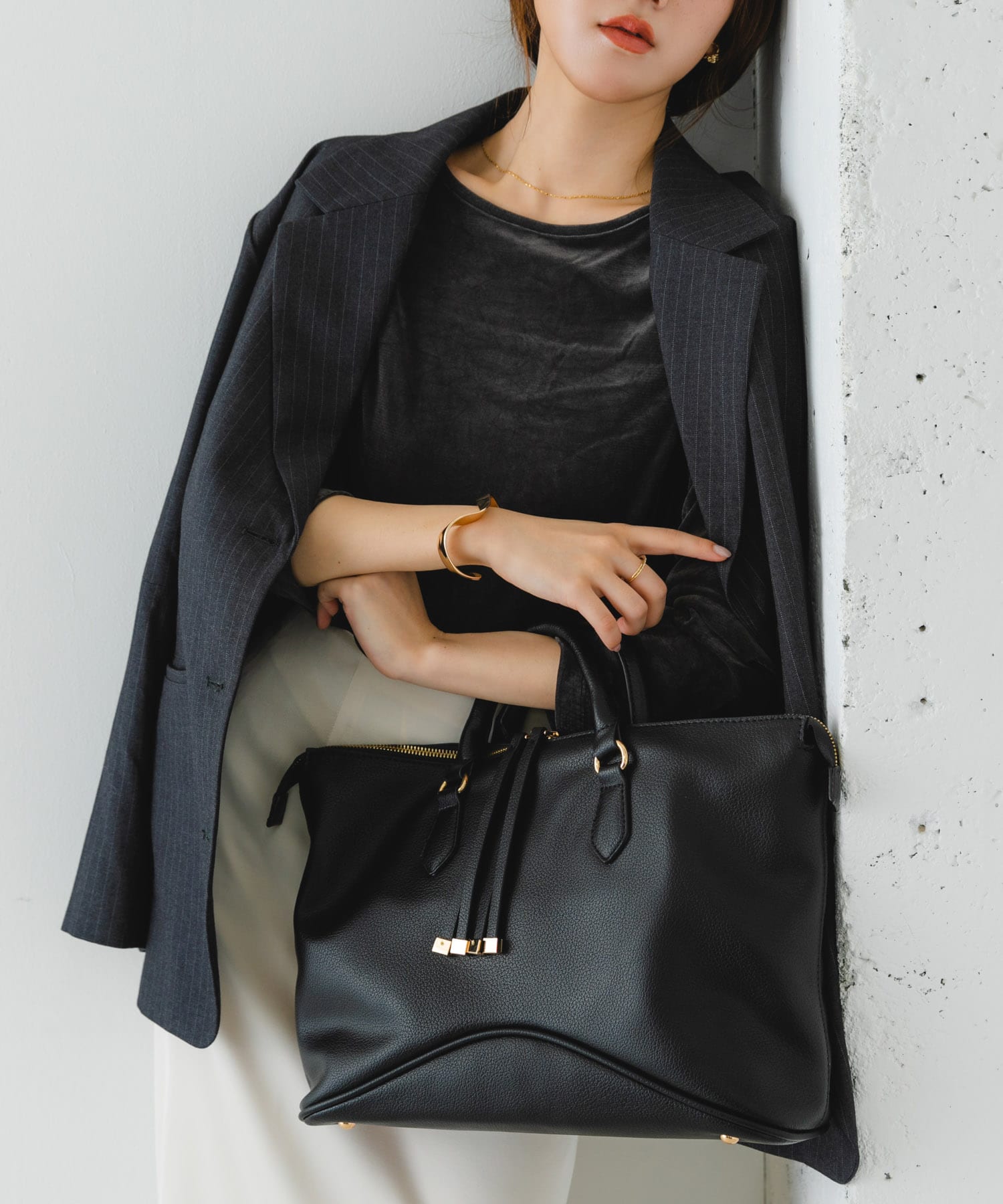 メタルストラップボストンバッグ BLACK one