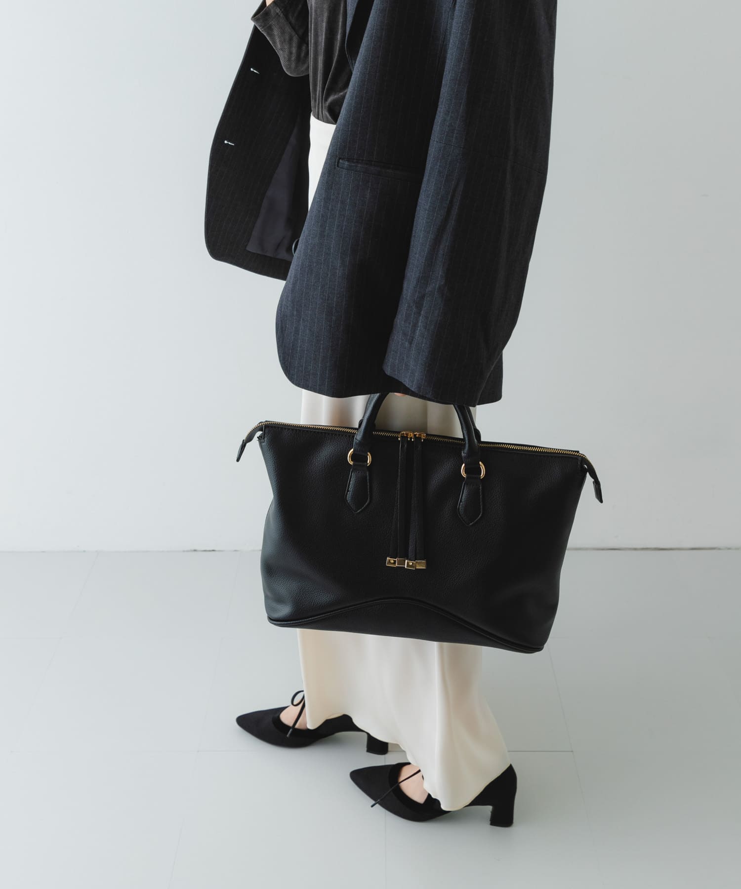 メタルストラップボストンバッグ BLACK one