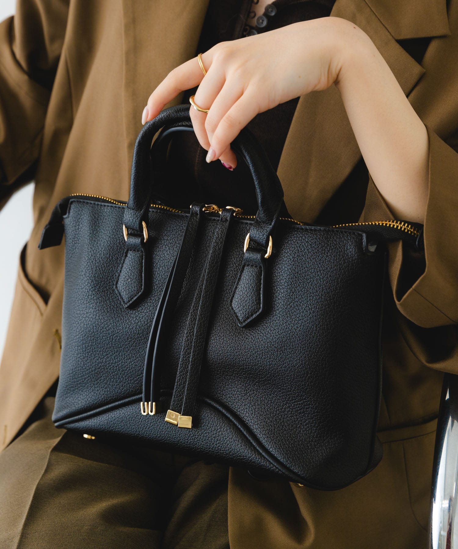 メタルストラップミニボストンバッグ