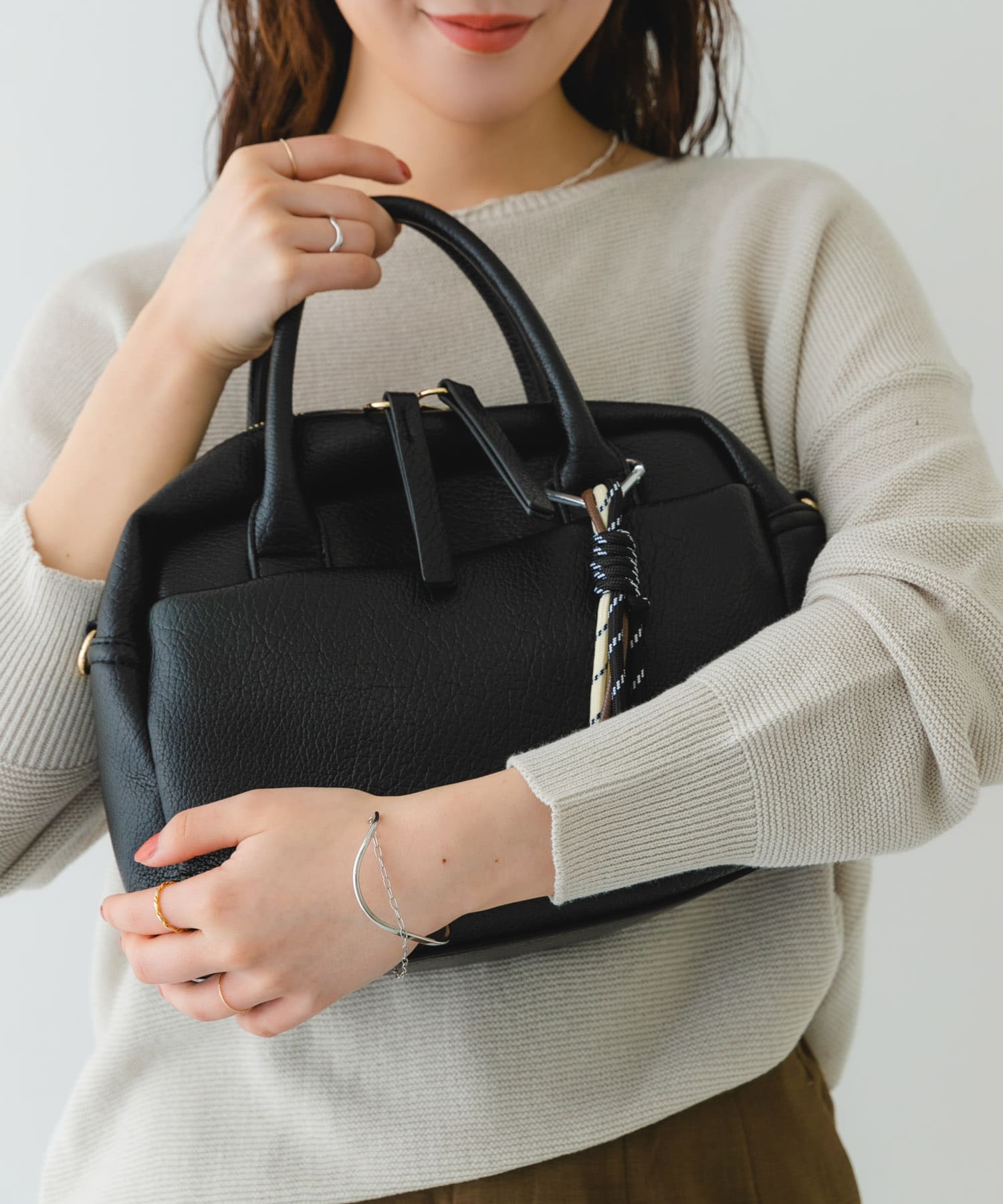 プレーンボストンバッグ BLACK one