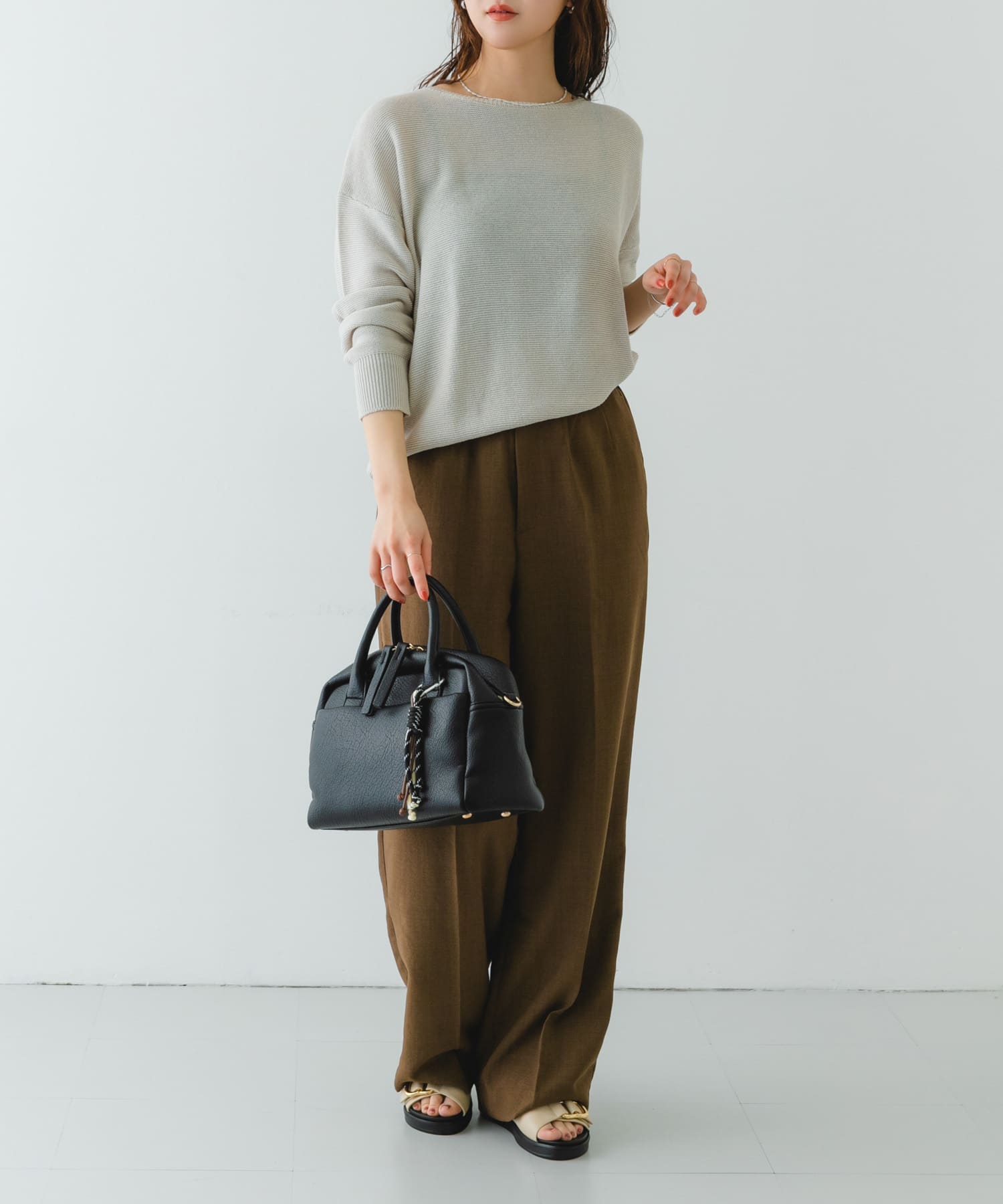 プレーンボストンバッグ BLACK one