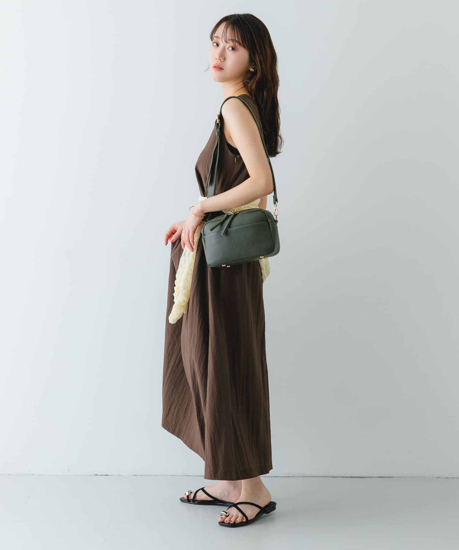 KHAKI