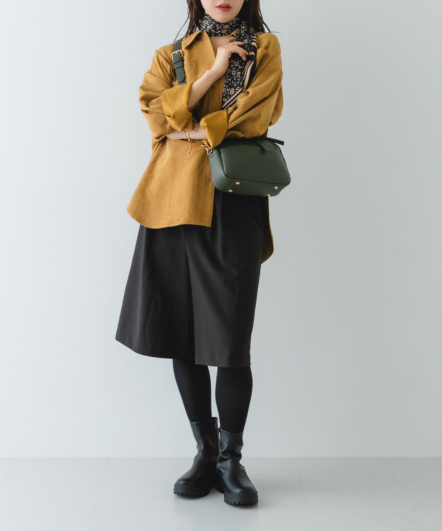 プレーンショルダーバッグ KHAKI one