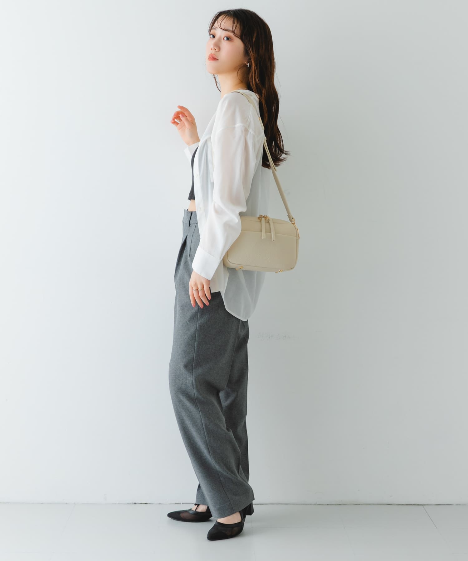 プレーンショルダーバッグ IVORY one