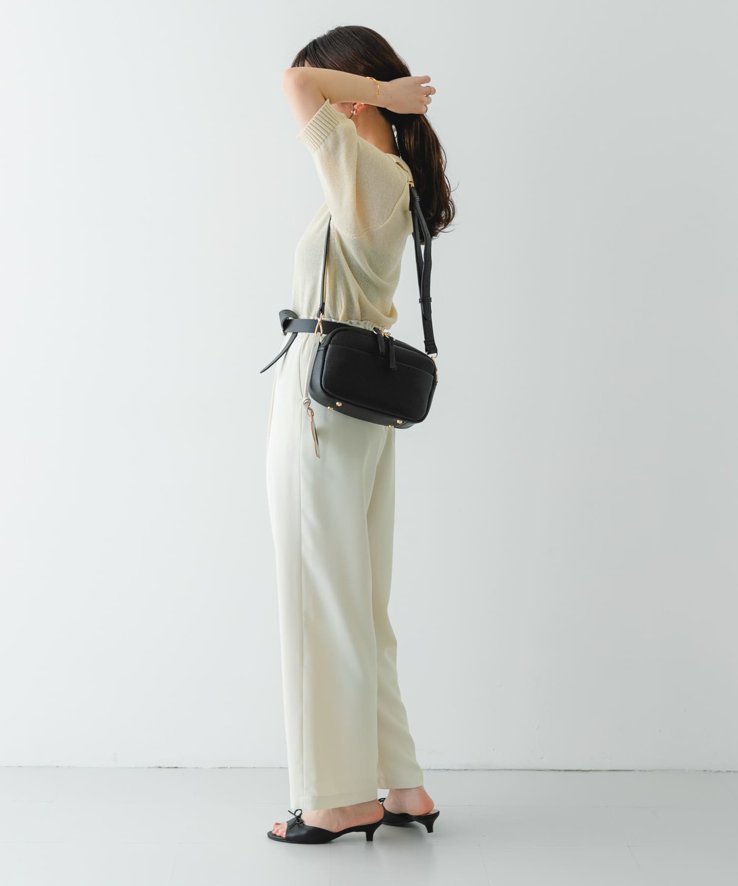 プレーンショルダーバッグ BLACK one