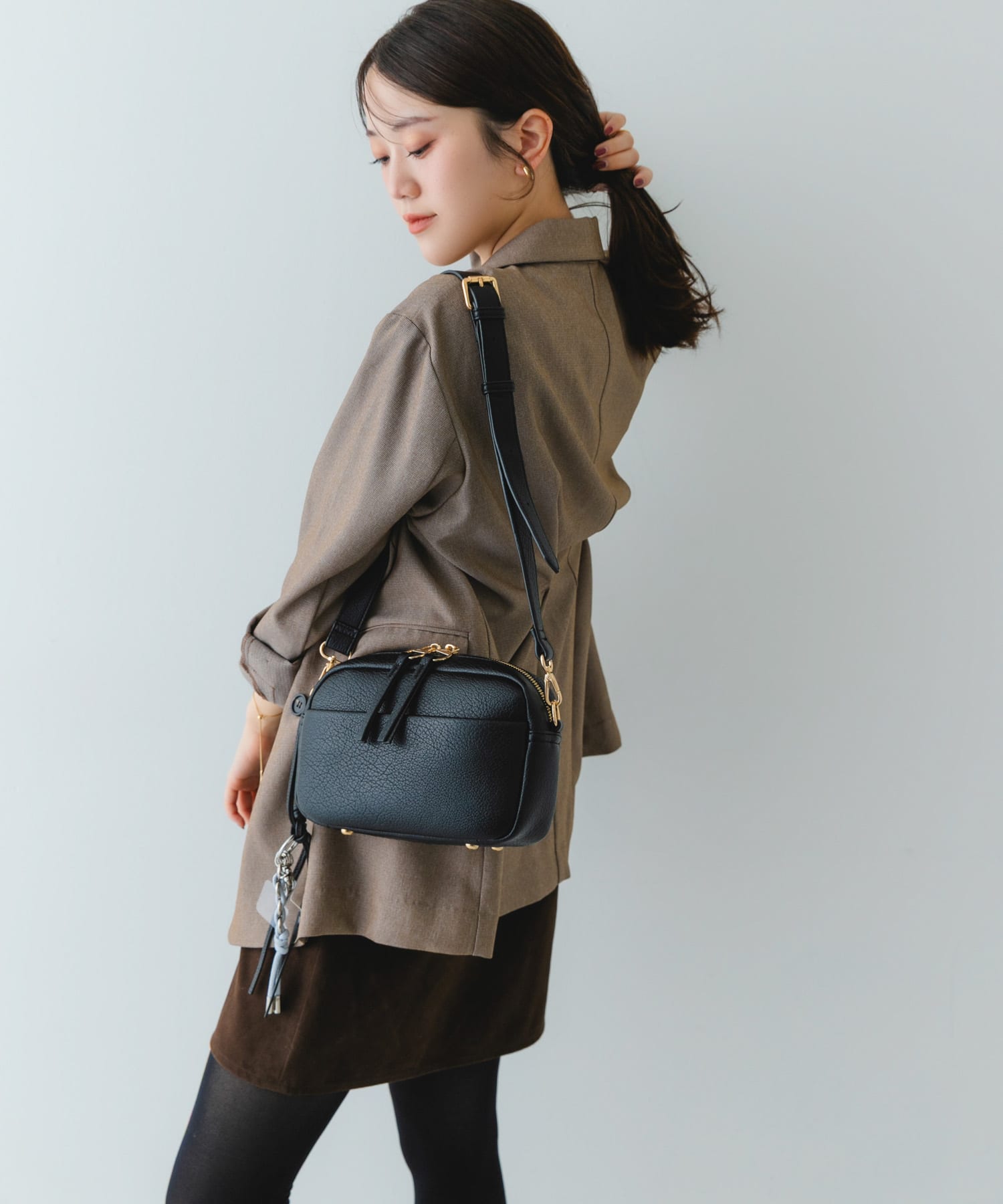 プレーンショルダーバッグ BLACK one