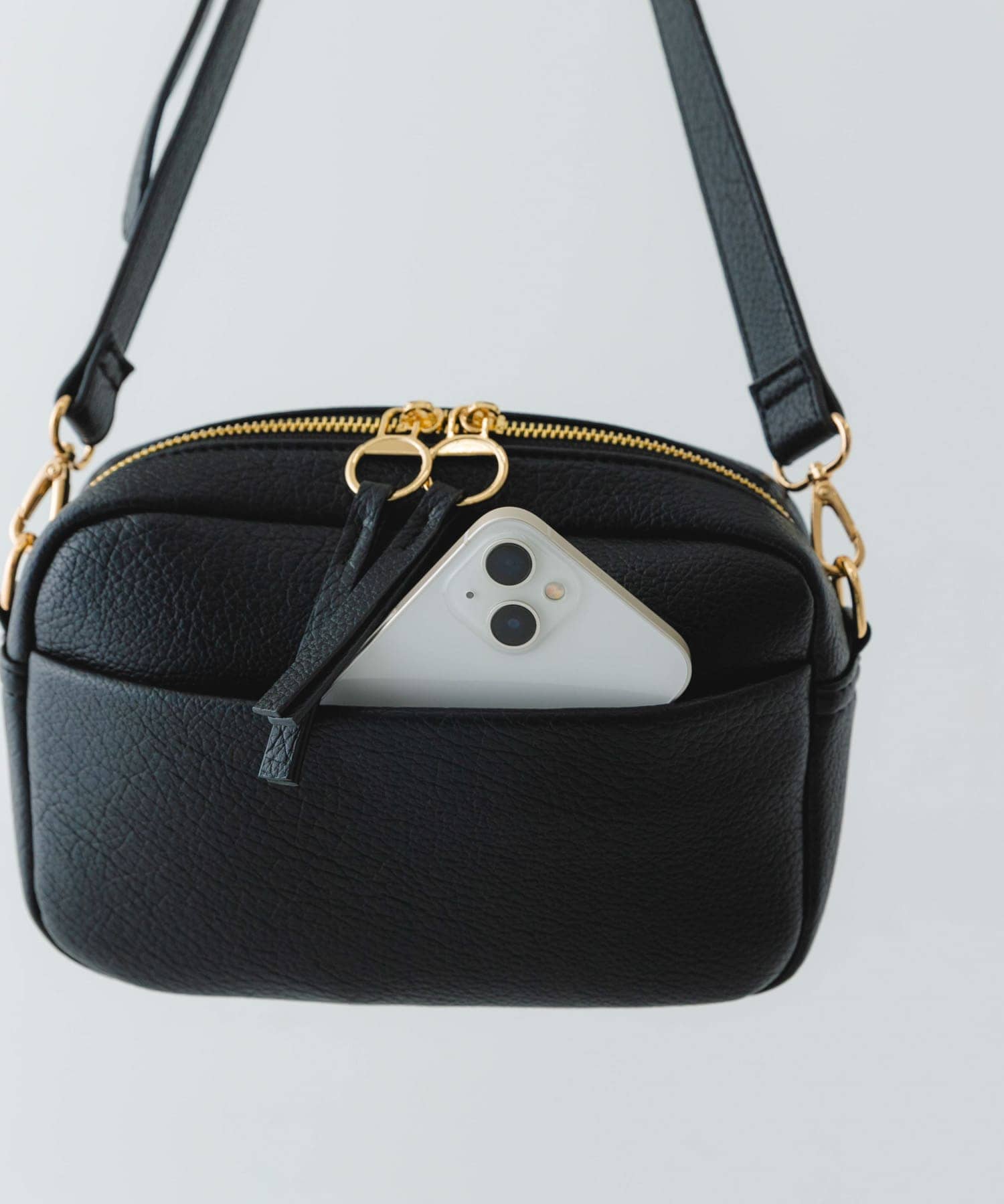 プレーンショルダーバッグ BLACK one