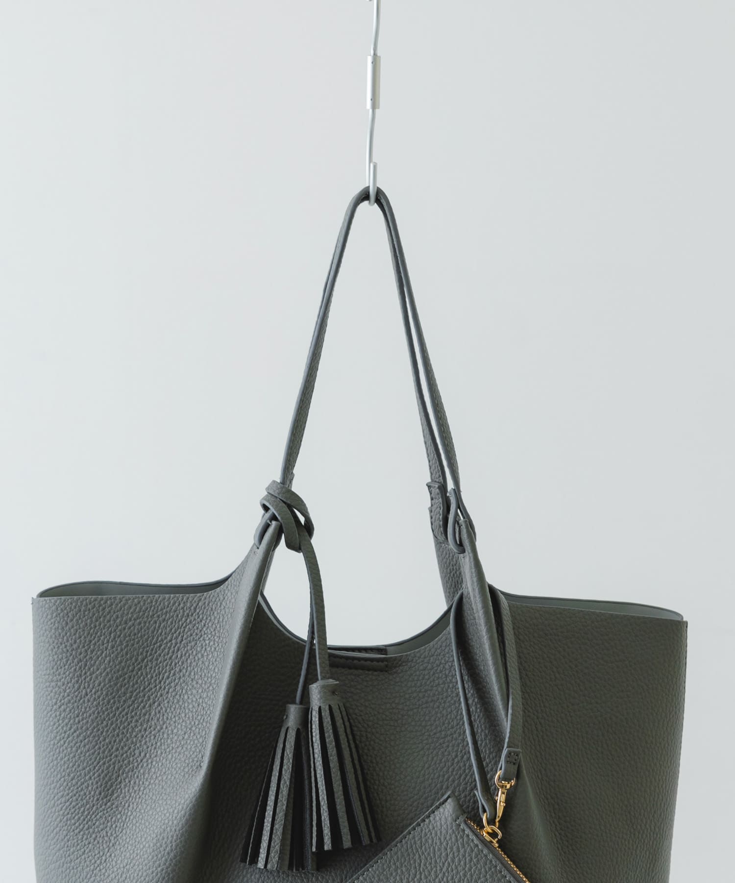ポーチ付タックトートバッグ GRAY one