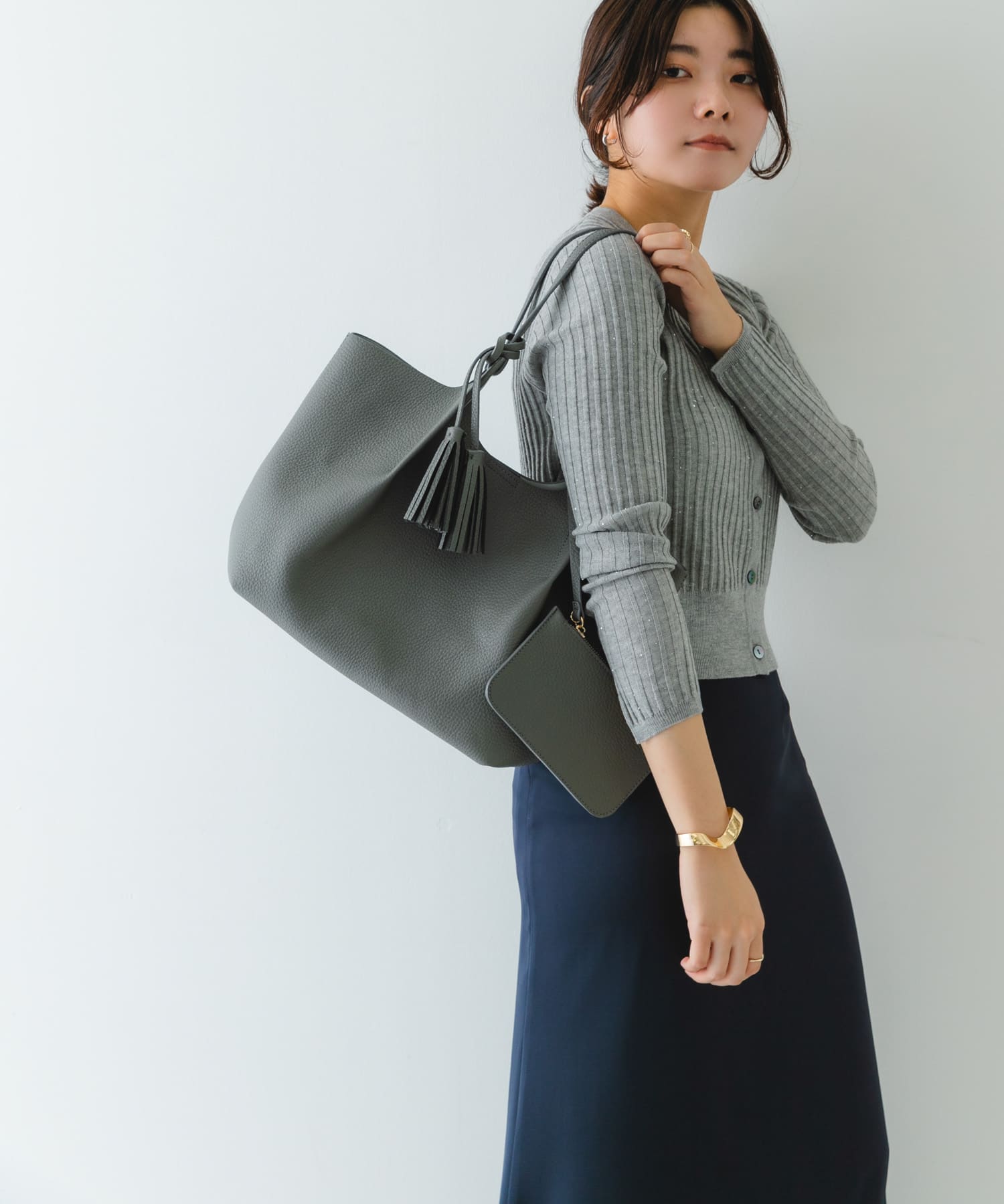 ポーチ付タックトートバッグ GRAY one