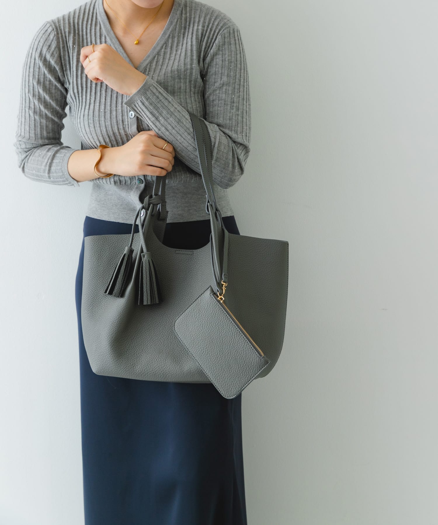 ポーチ付タックトートバッグ GRAY one
