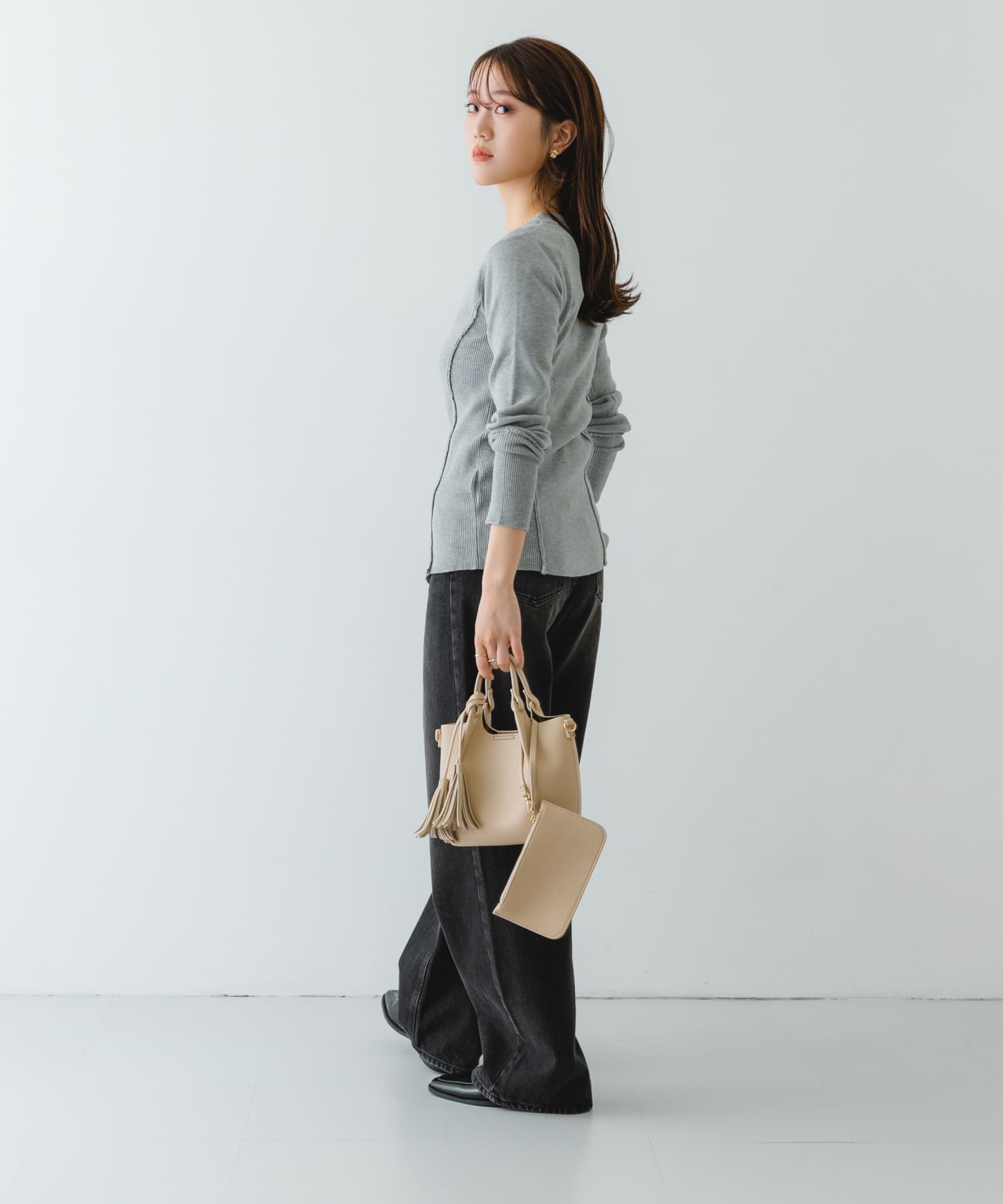 ポーチ付タックミニショルダーバッグ IVORY one