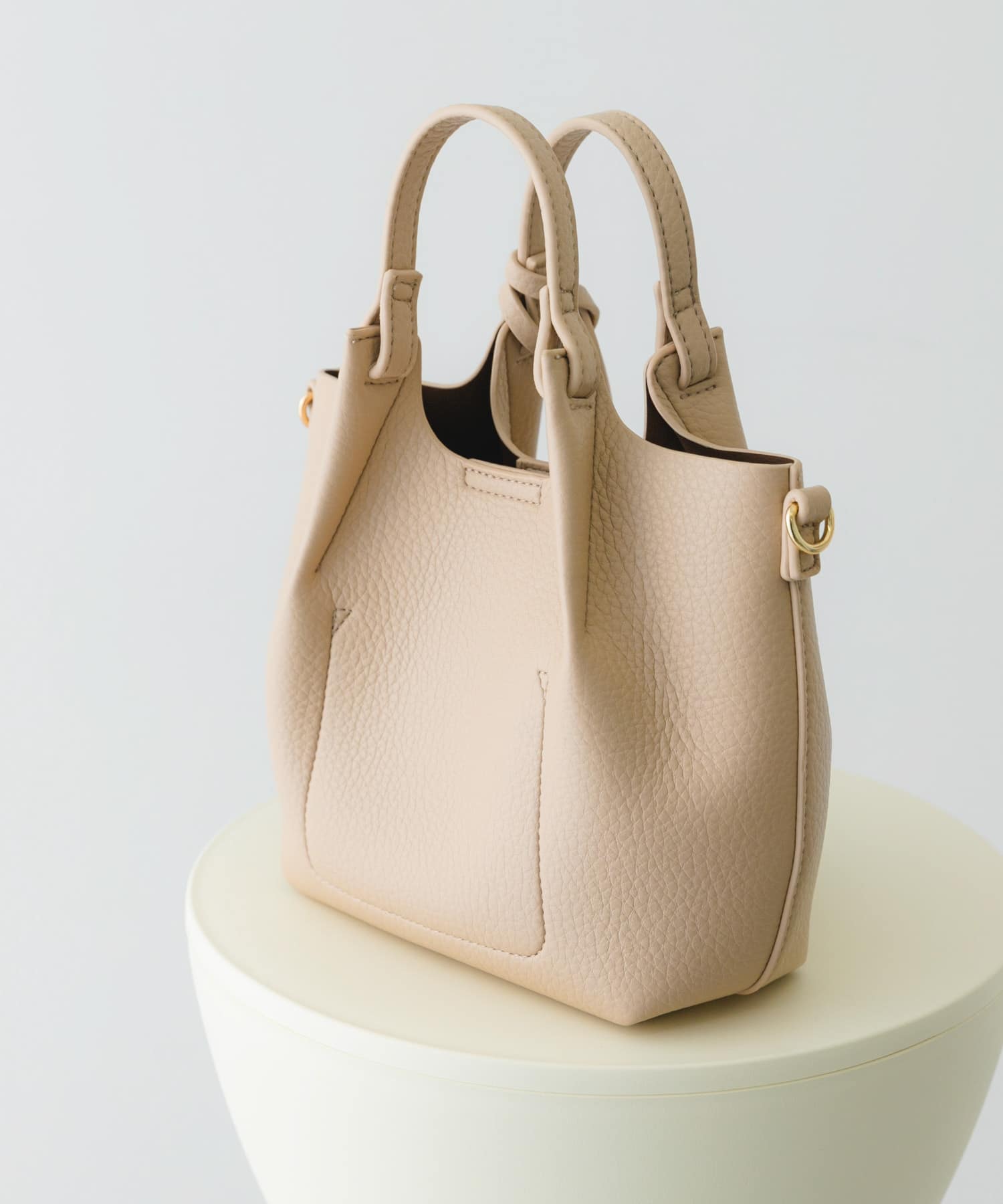 ポーチ付タックミニショルダーバッグ IVORY one