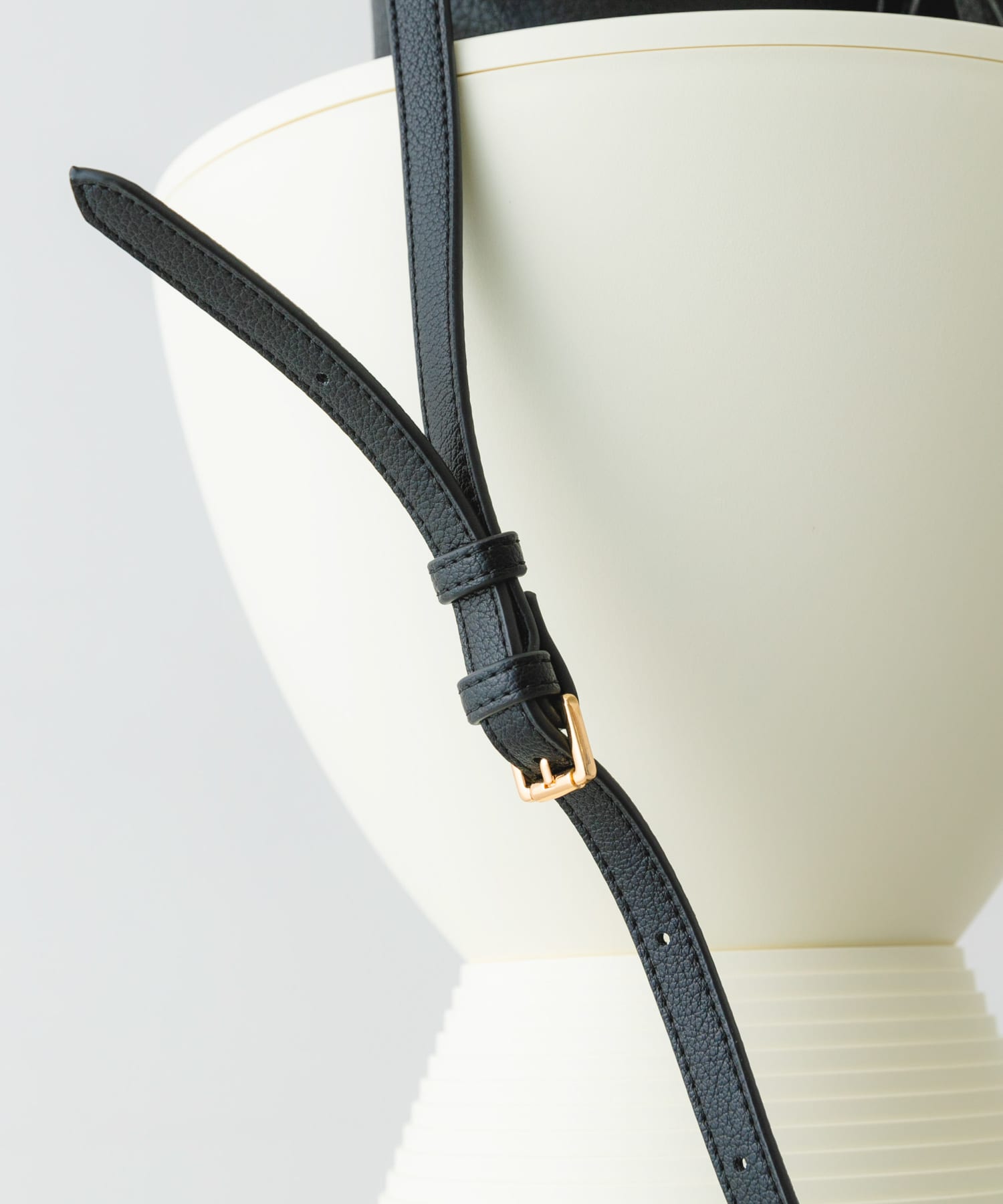 ポーチ付タックミニショルダーバッグ BLACK one