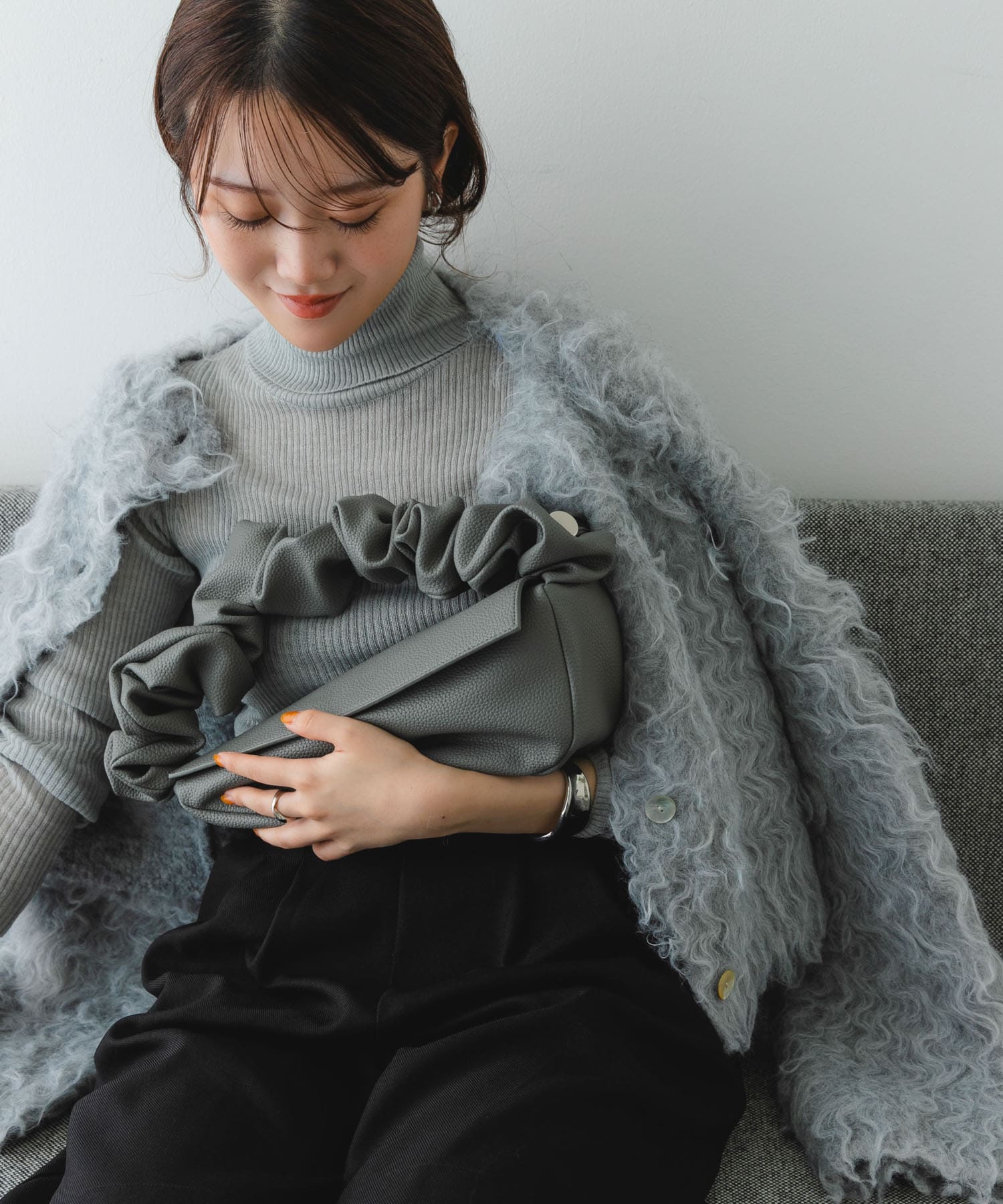 ギャザーハンドルバッグ GRAY one