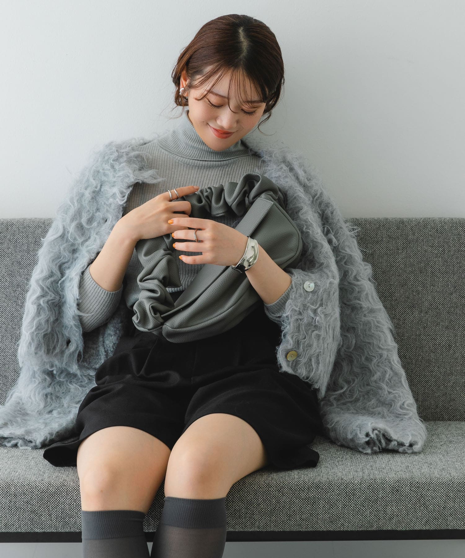 ギャザーハンドルバッグ GRAY one