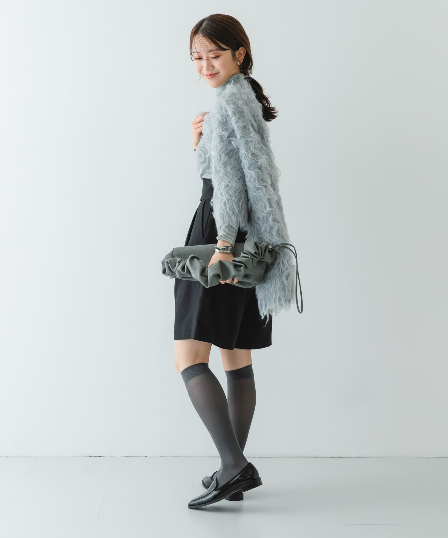 ギャザーハンドルバッグ GRAY one