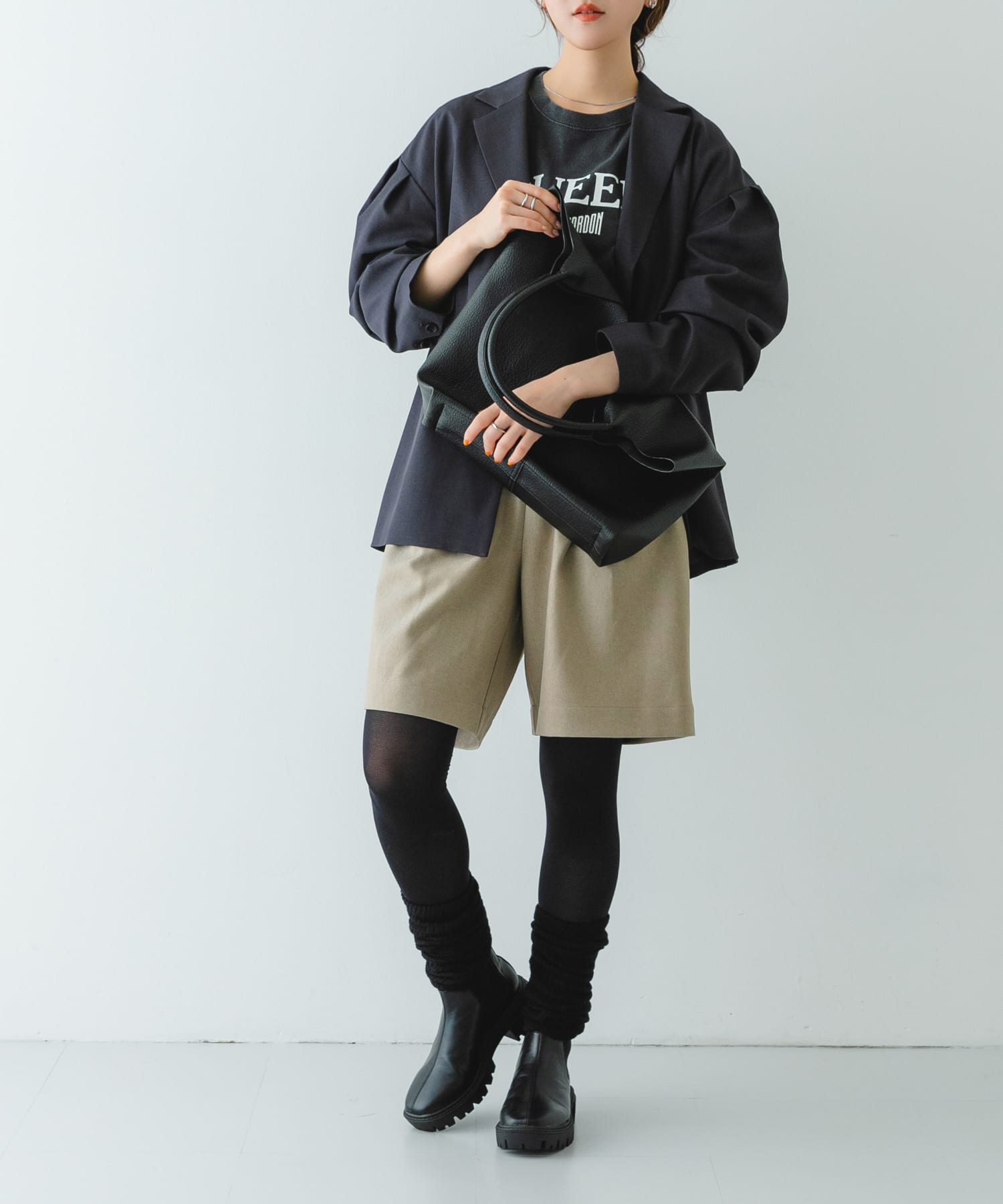 センターステッチVカットトートバッグ BLACK one