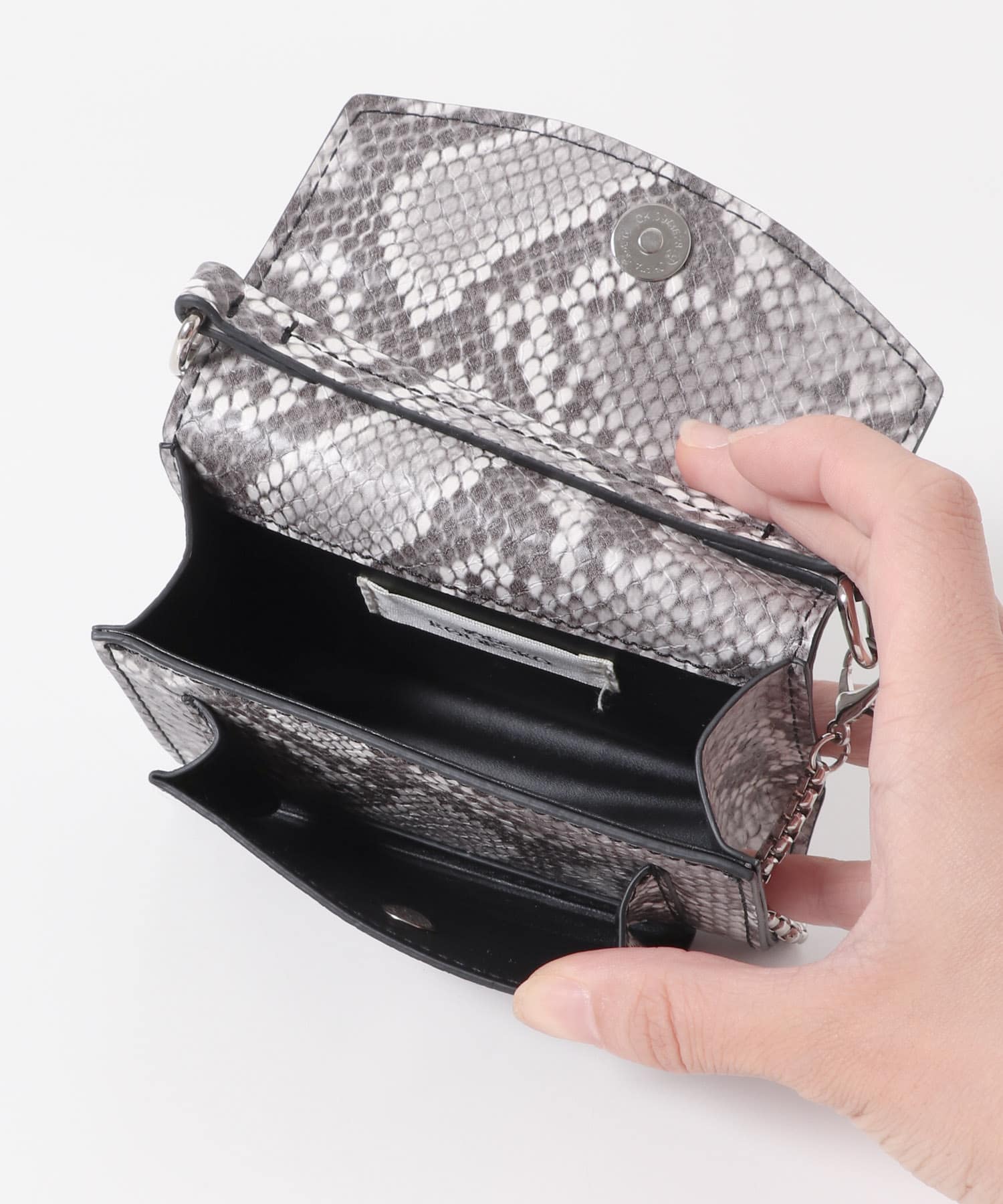 新品*限定品lureyouin ローズチェーンバッグ lure you in ローズチェーンバッグ BAGの商品一覧 | Puff