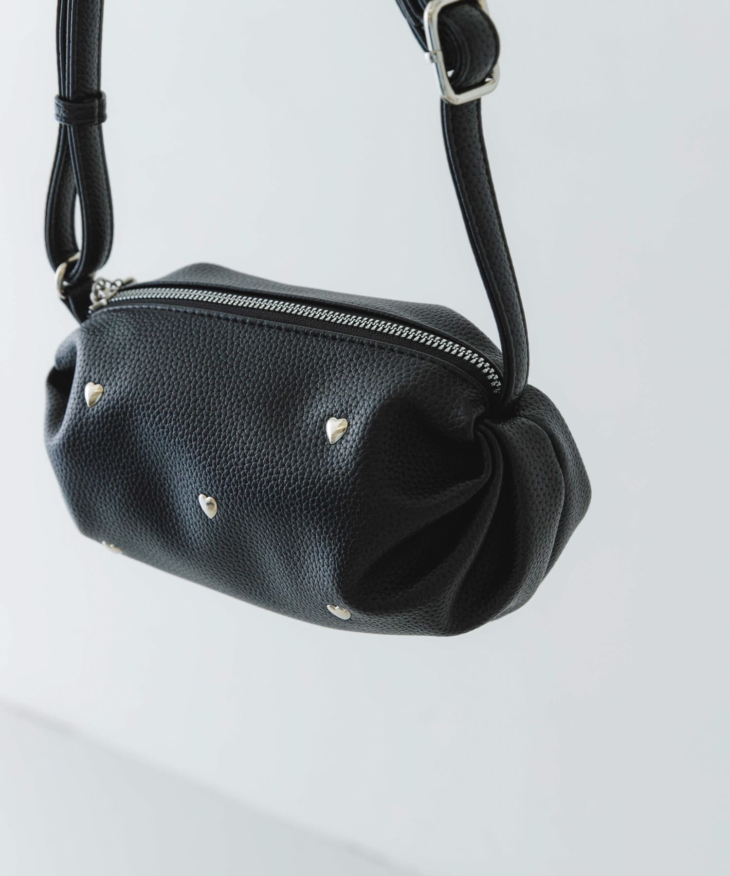 ハートスタッズミニショルダーバッグ BLACK one
