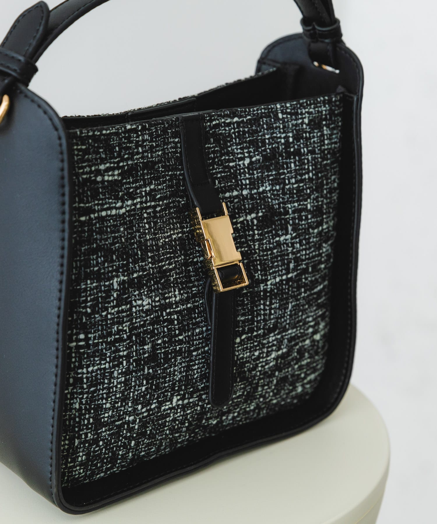 ツイードショルダーバッグ BLACK one