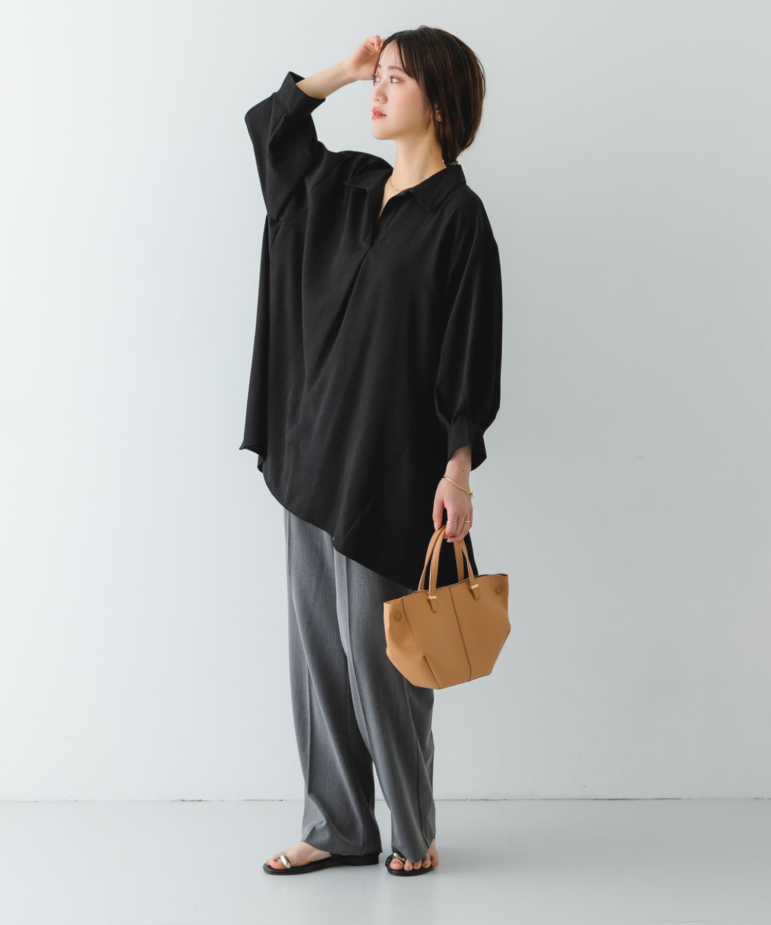 ラウンドミニバッグ BEIGE one