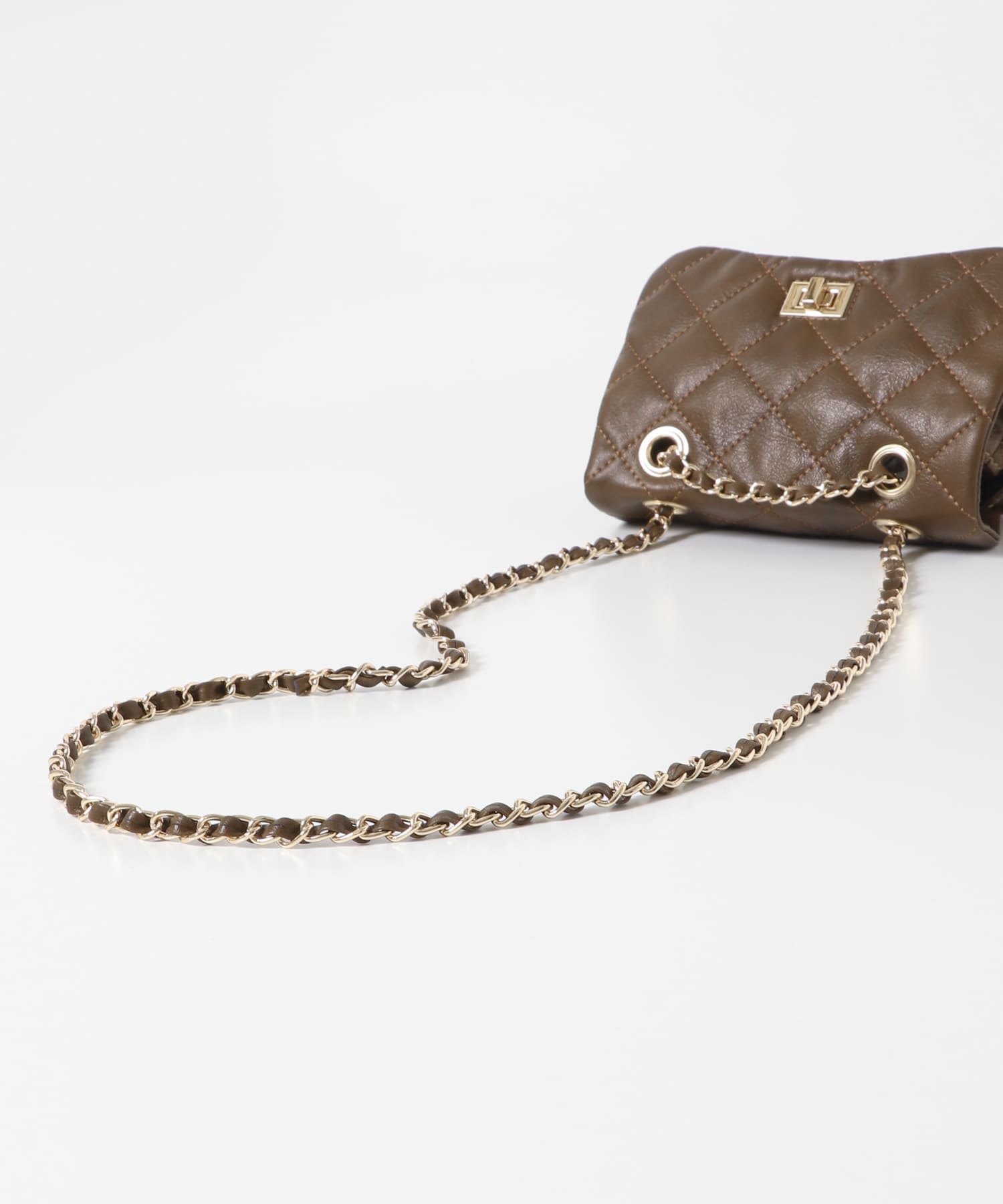 ヴィンテージライクキルティングチェーンバッグ BROWN one