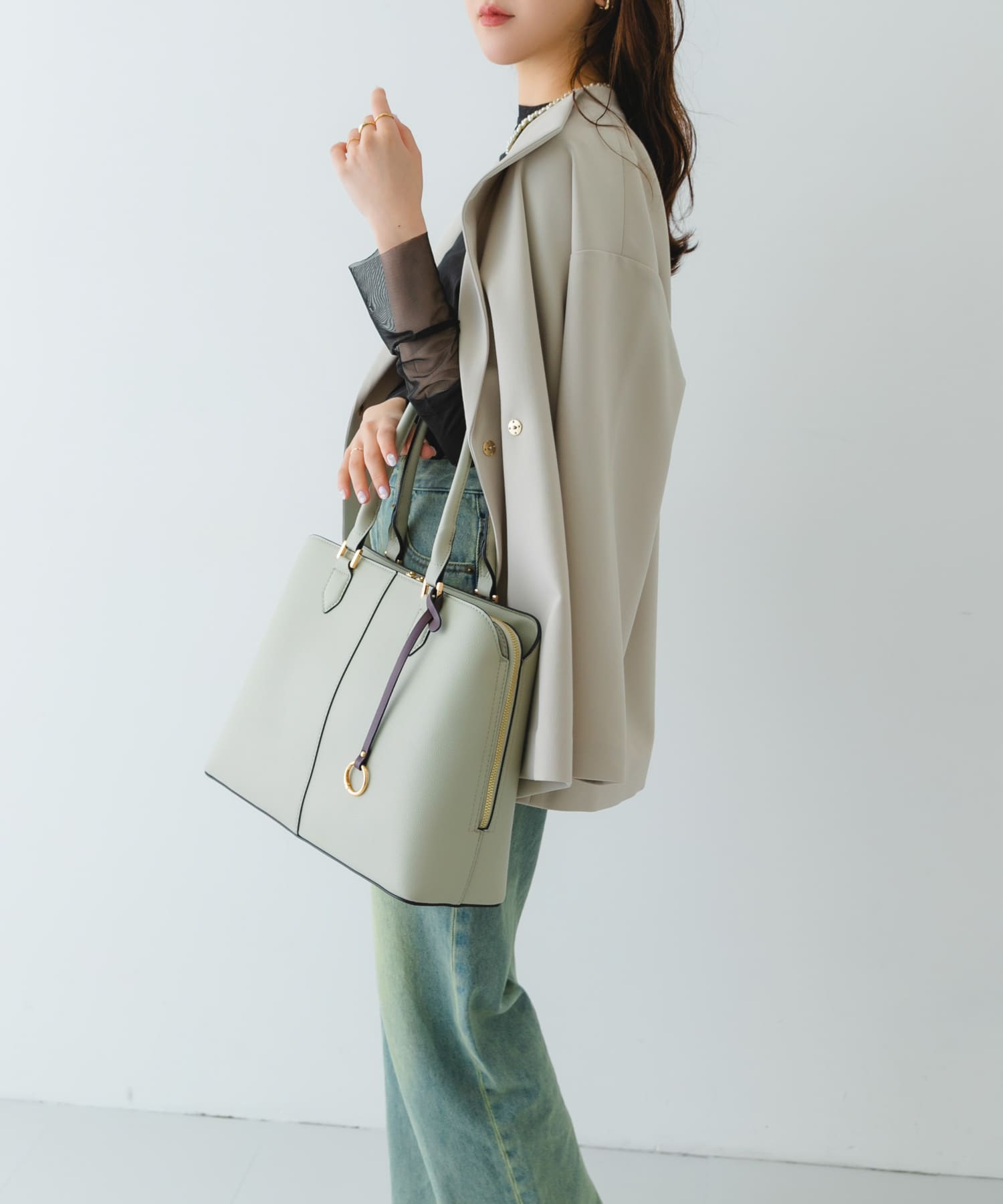LIGHT GRAY