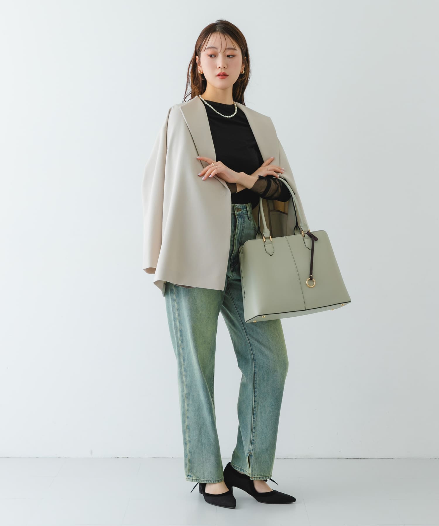 LIGHT GRAY