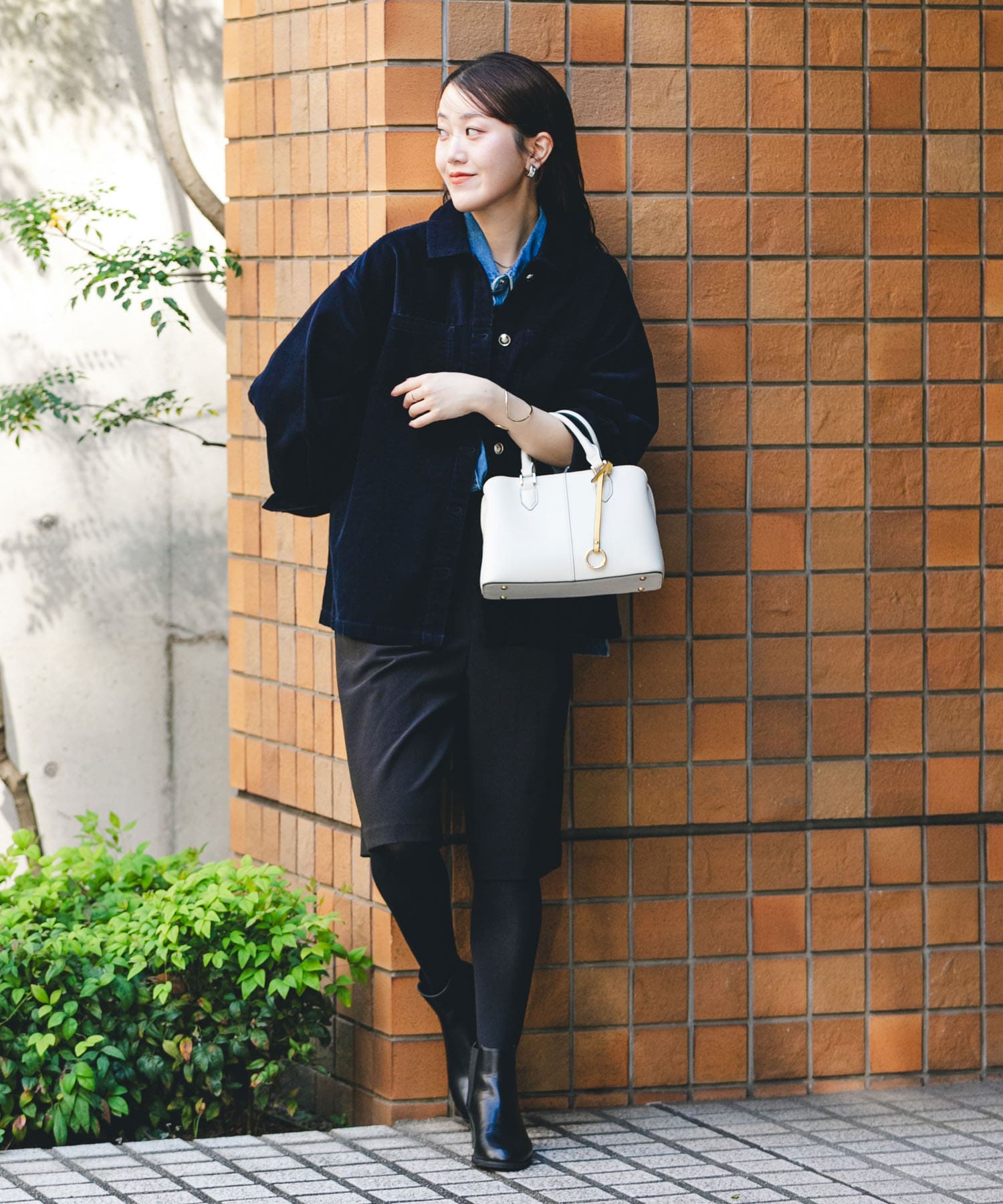 センターステッチハンドバッグ MILK one