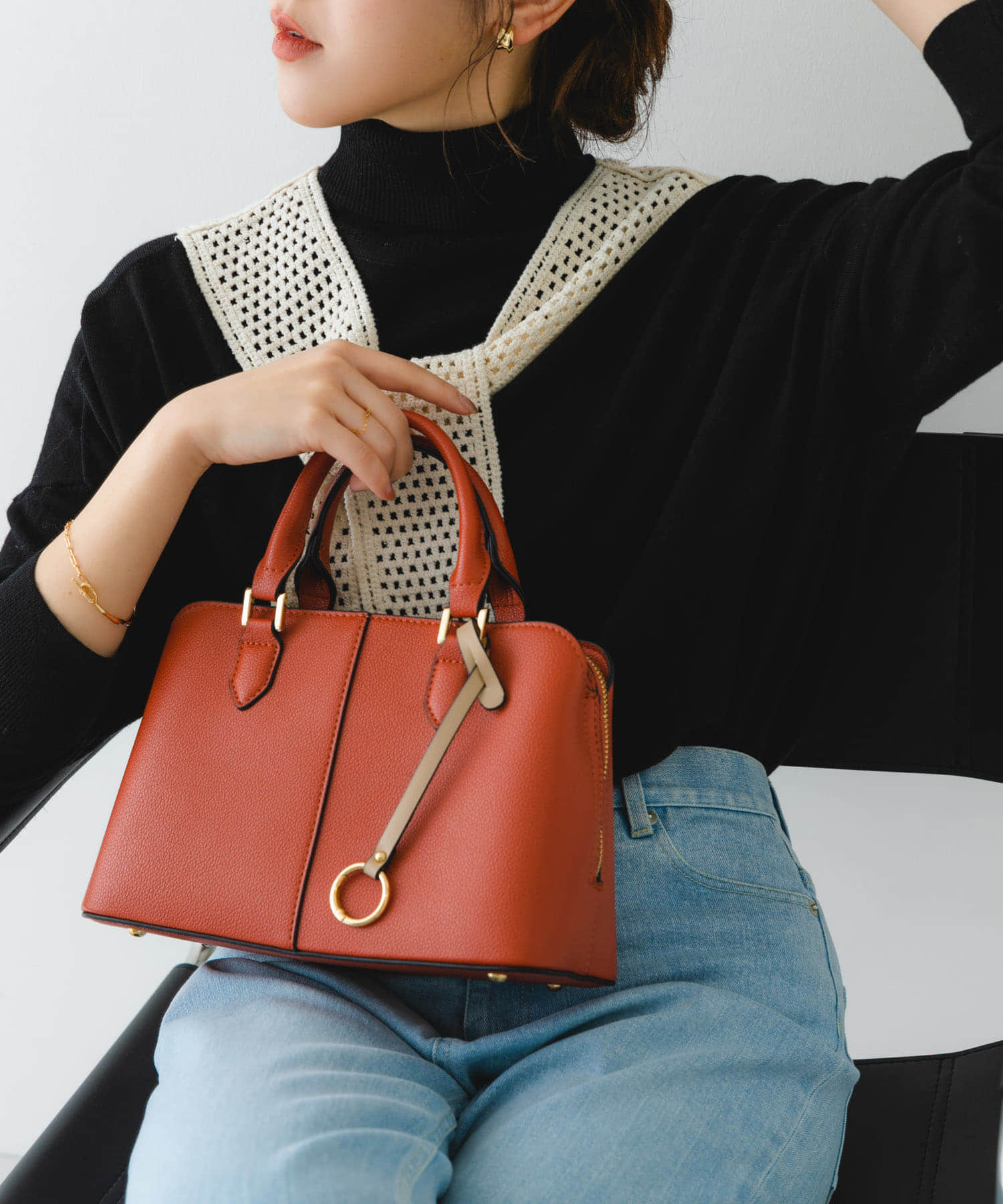 センターステッチハンドバッグ