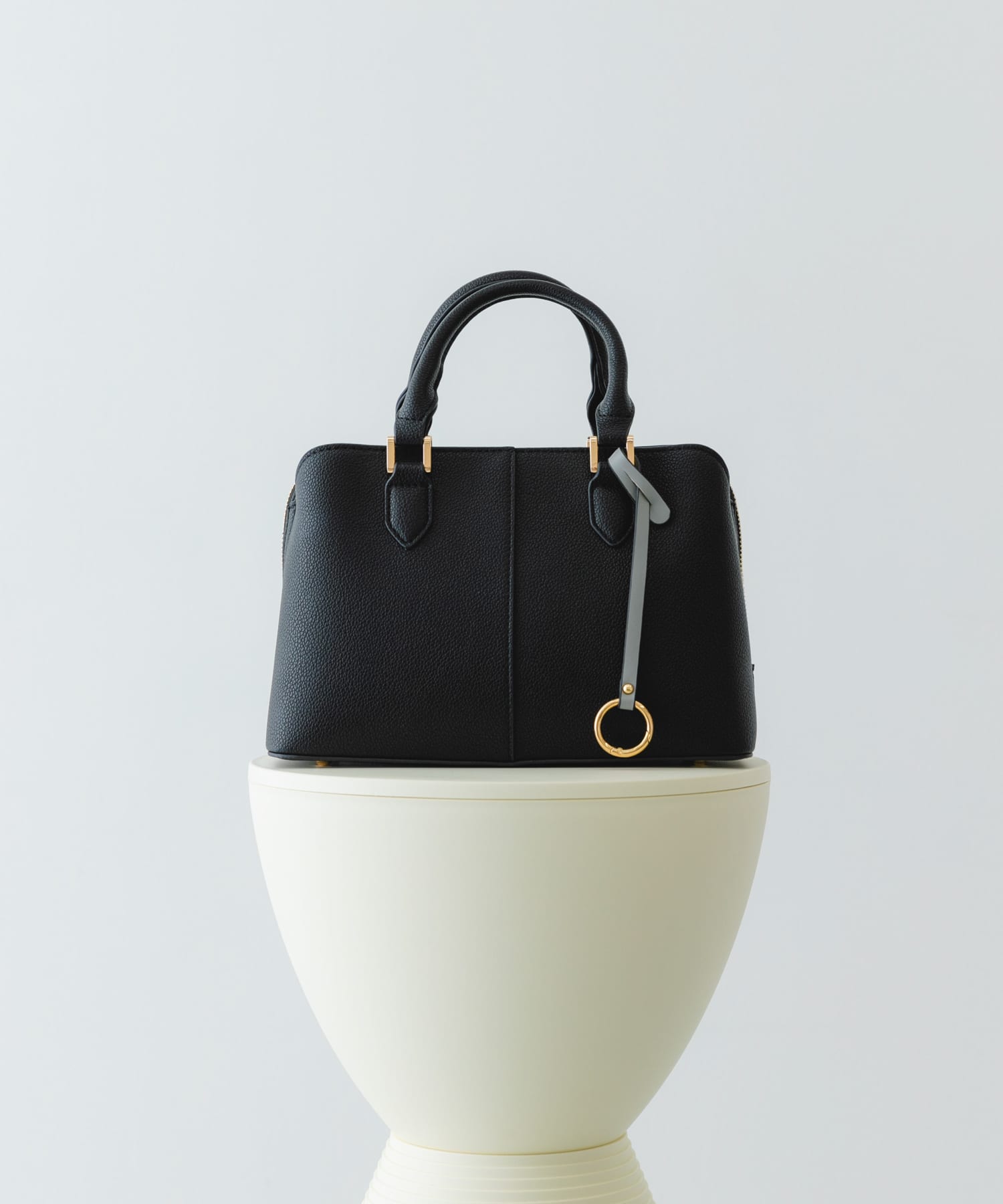 センターステッチハンドバッグ BLACK one