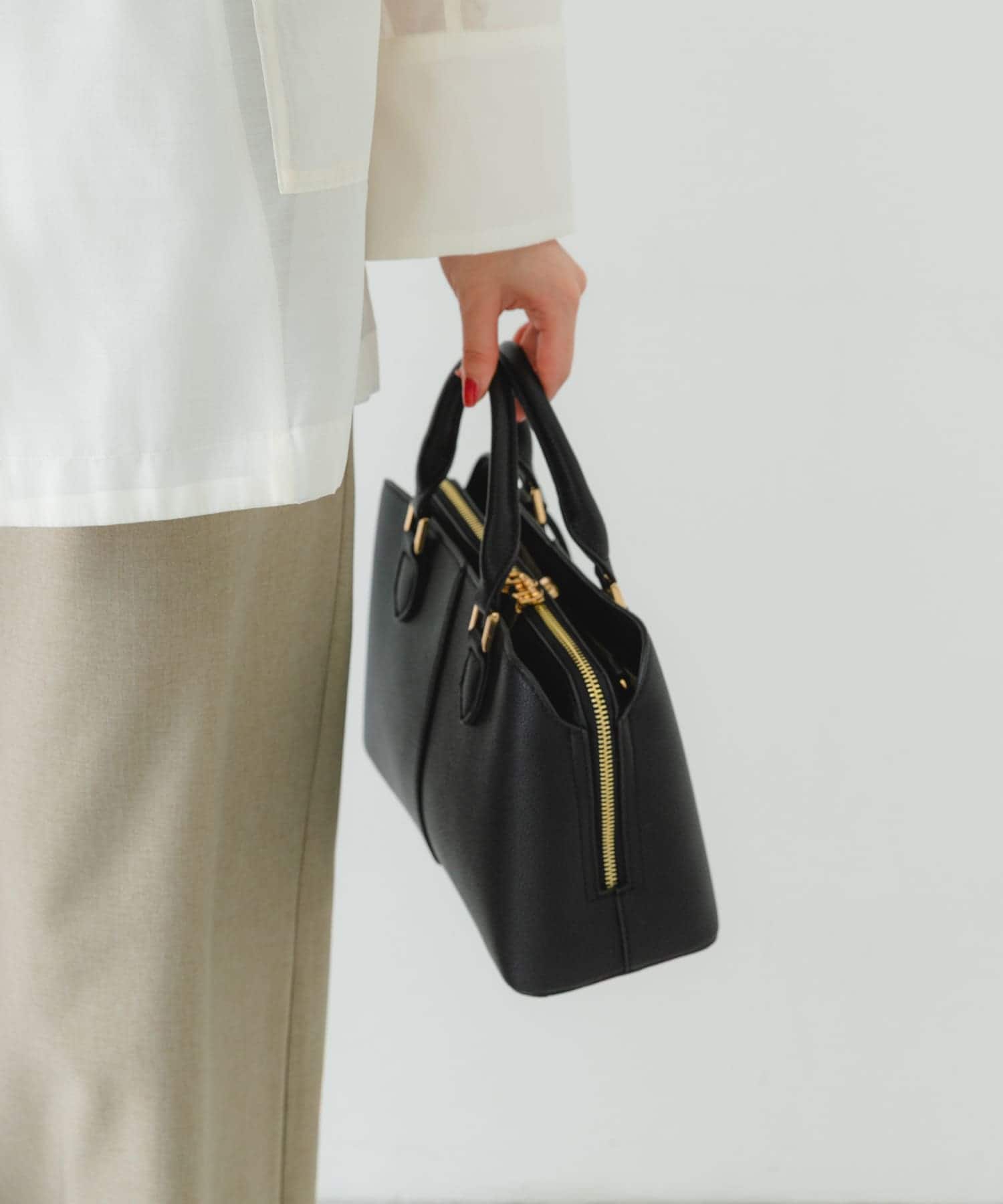 センターステッチハンドバッグ BLACK one