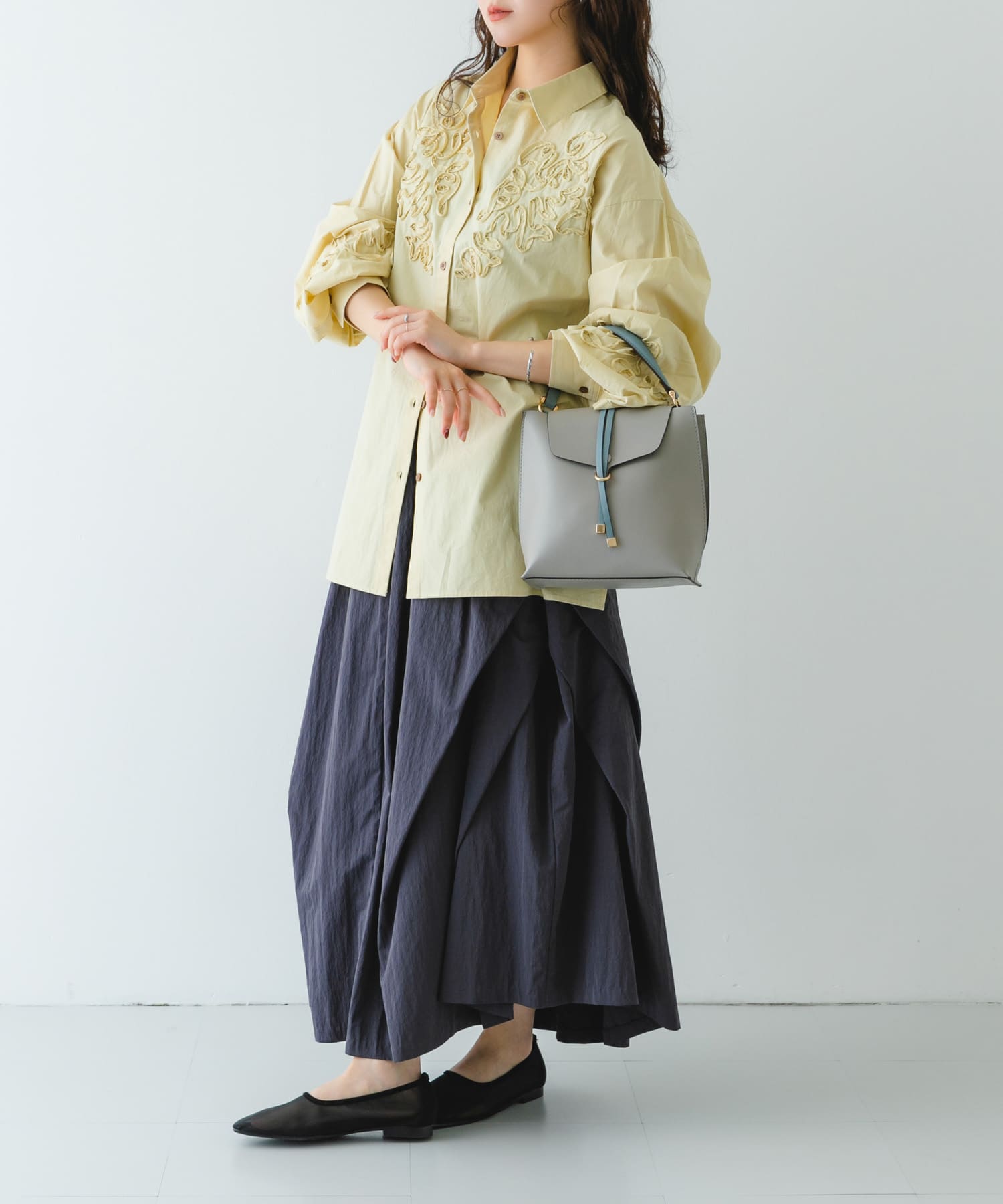 ワンハンドルフラップバッグ GRAYxBLUE one