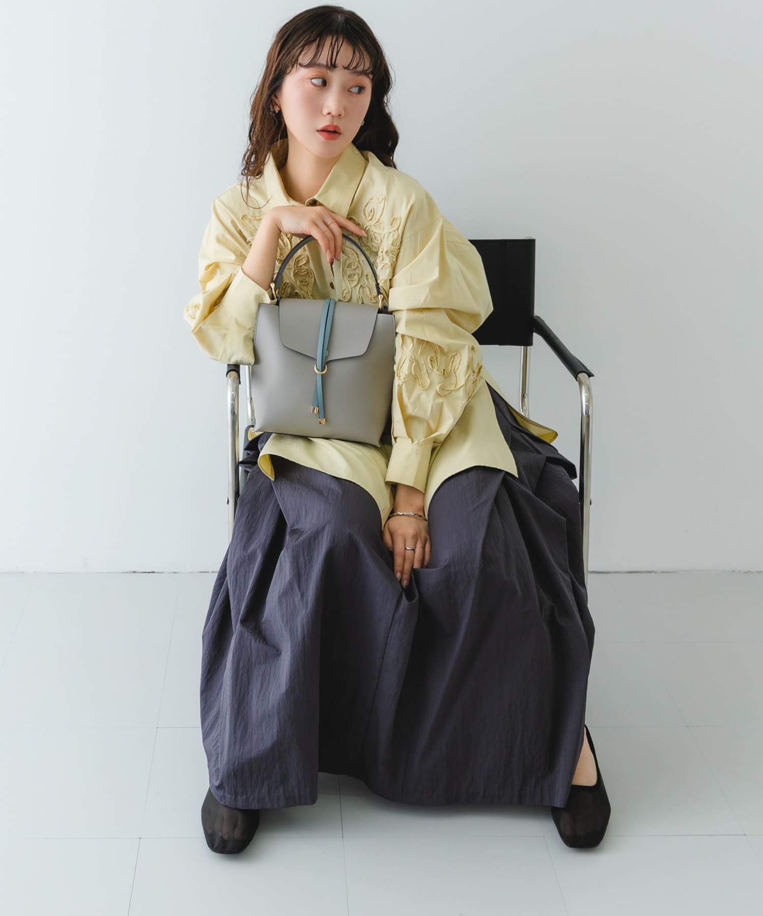 ワンハンドルフラップバッグ GRAYxBLUE one