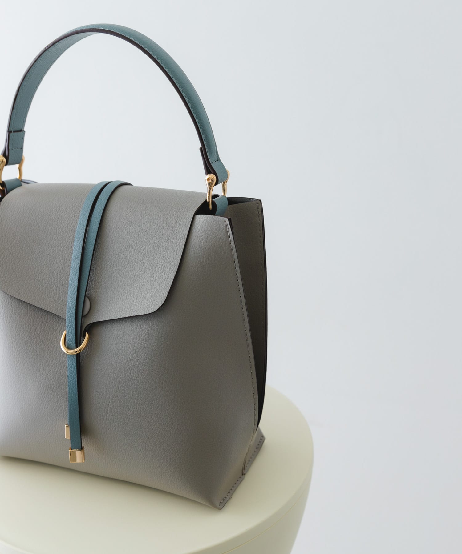 ワンハンドルフラップバッグ GRAYxBLUE one