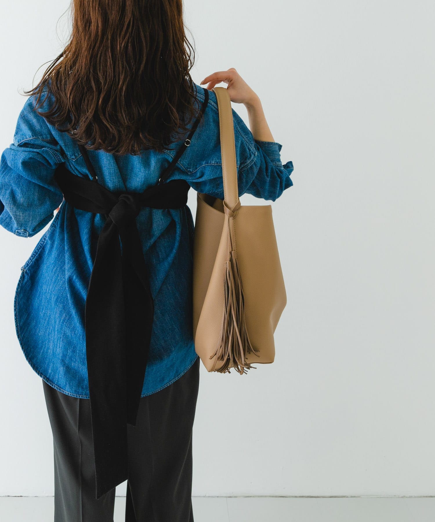 タッセル付シンプルワンハンドルトート BEIGE one